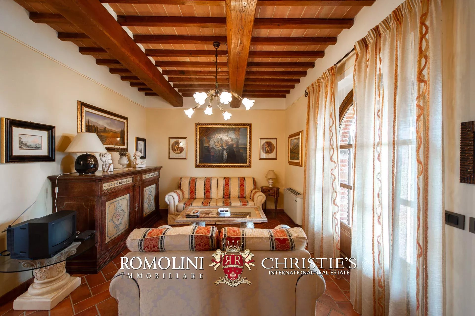 4 Bedroom Villa/Townhouse's Image 21