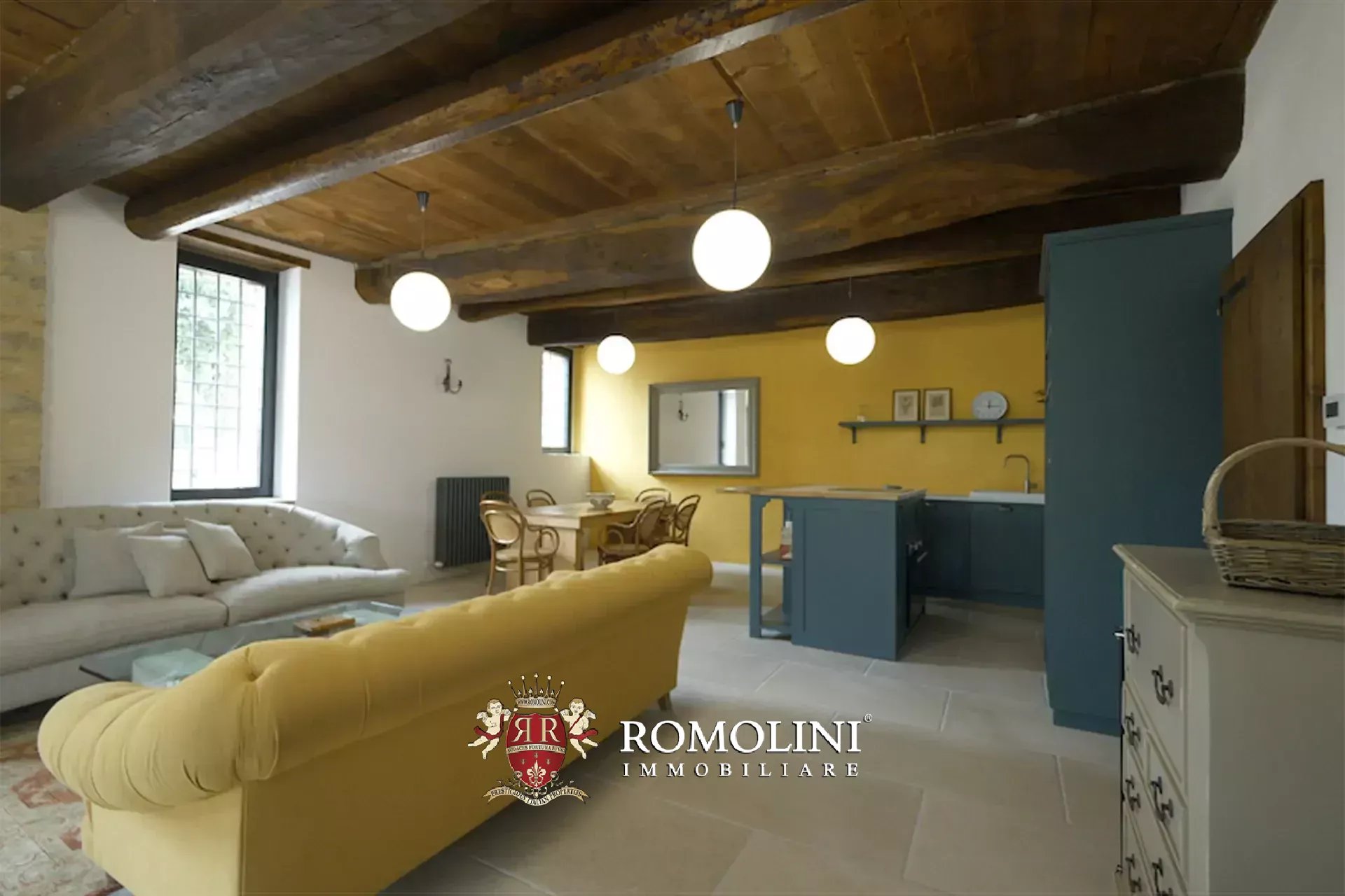 BORGO RISTRUTTURATO CON PISCINA IN VENDITA A UMBERTIDE