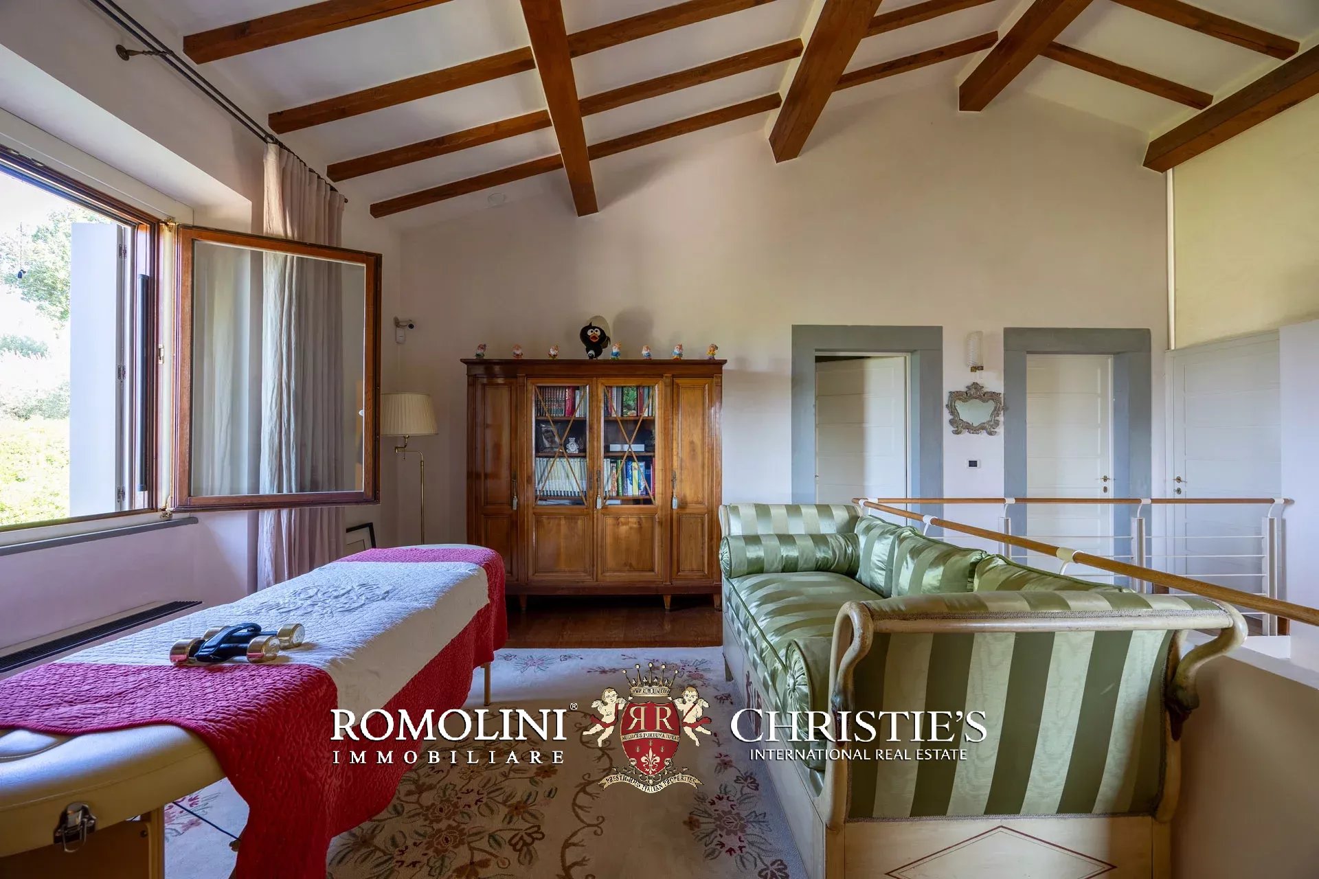 4 Bedroom Villa/Townhouse's Image 55