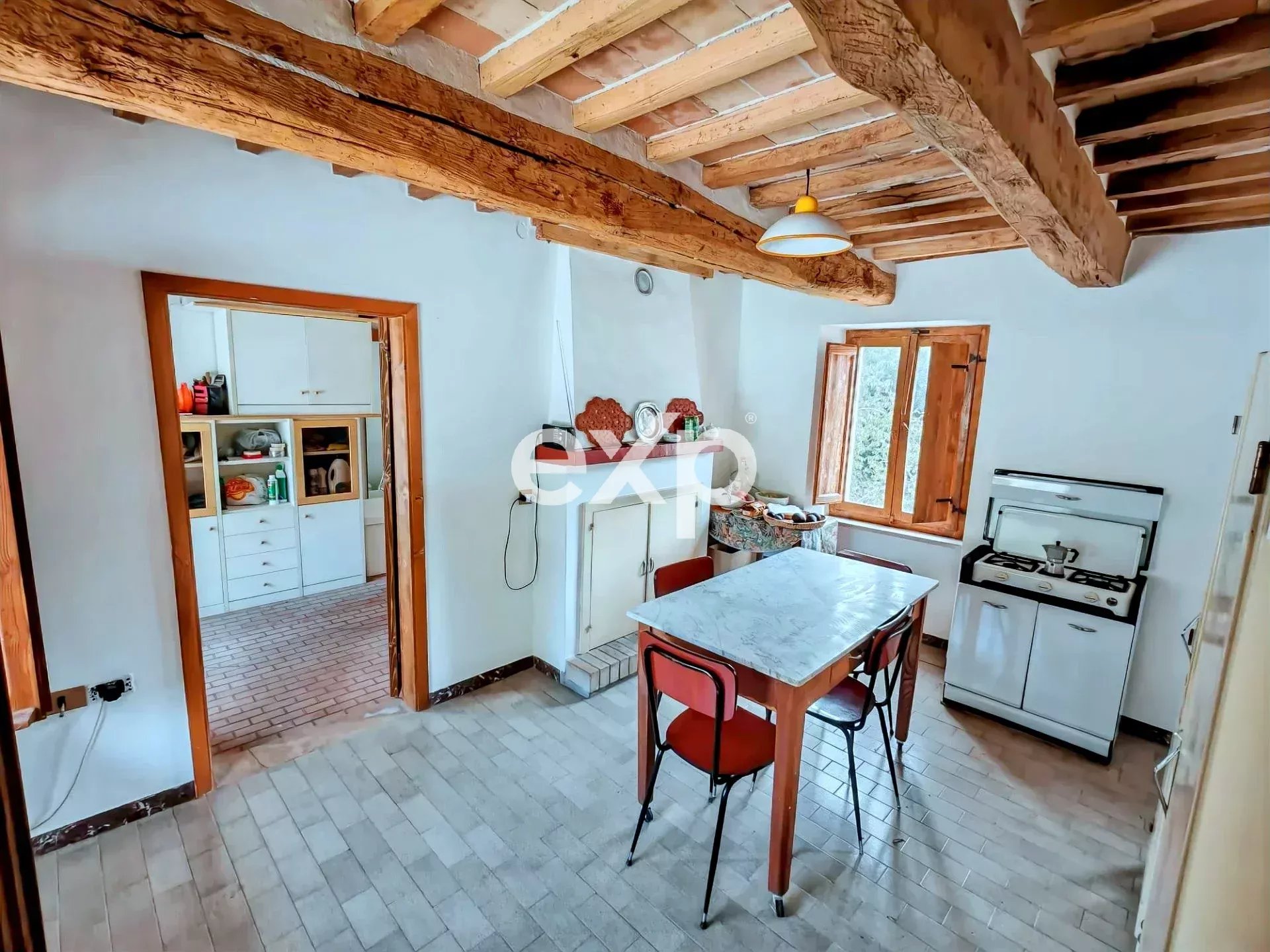  Pergola Pesaro-Urbino 61045