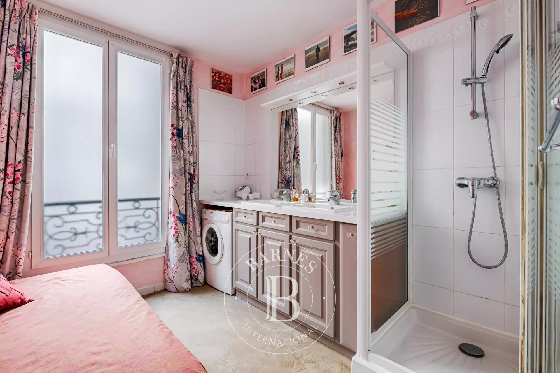 Daire Paris 4ème - picture 13