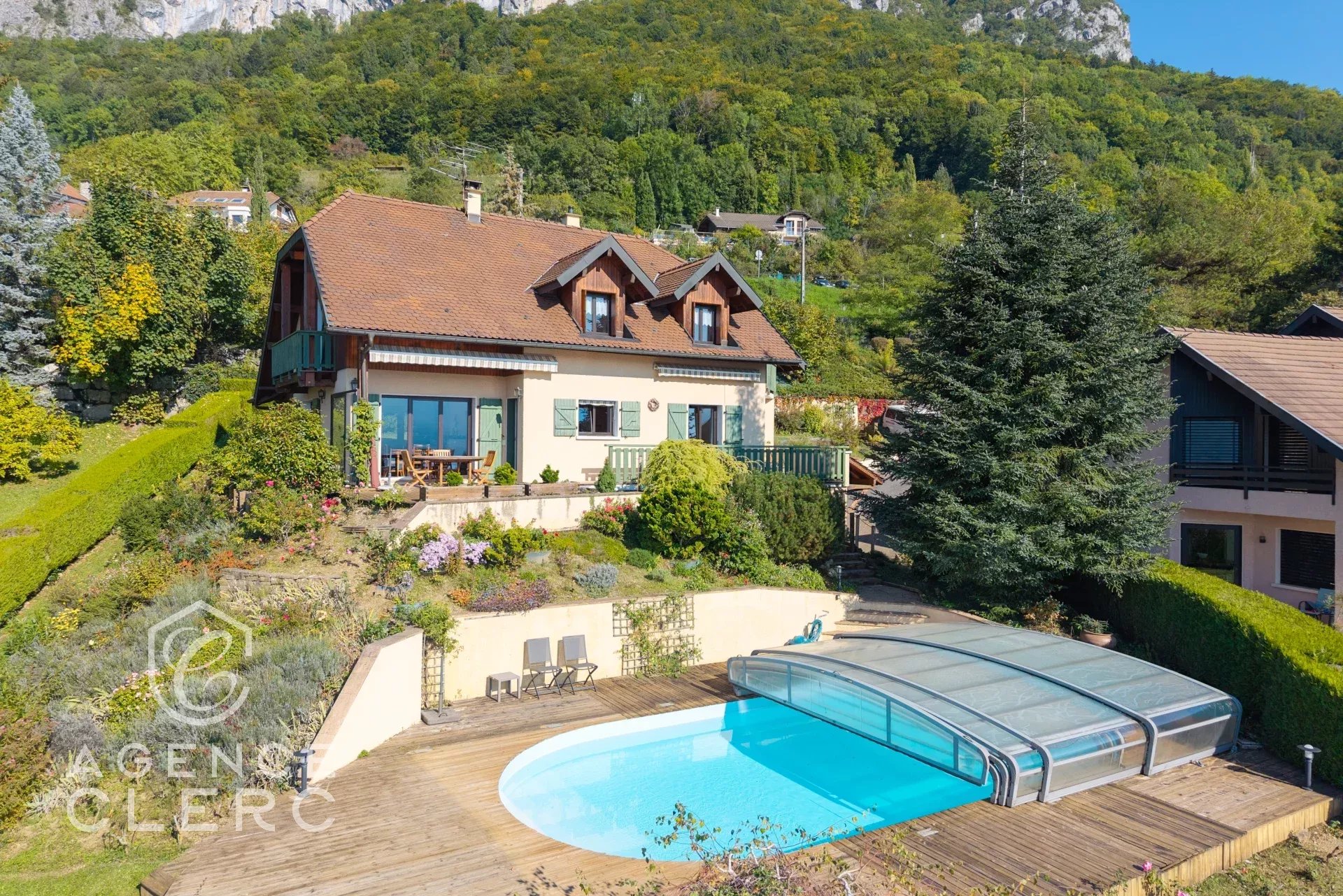 Veyrier du Lac, traditional house with lake view