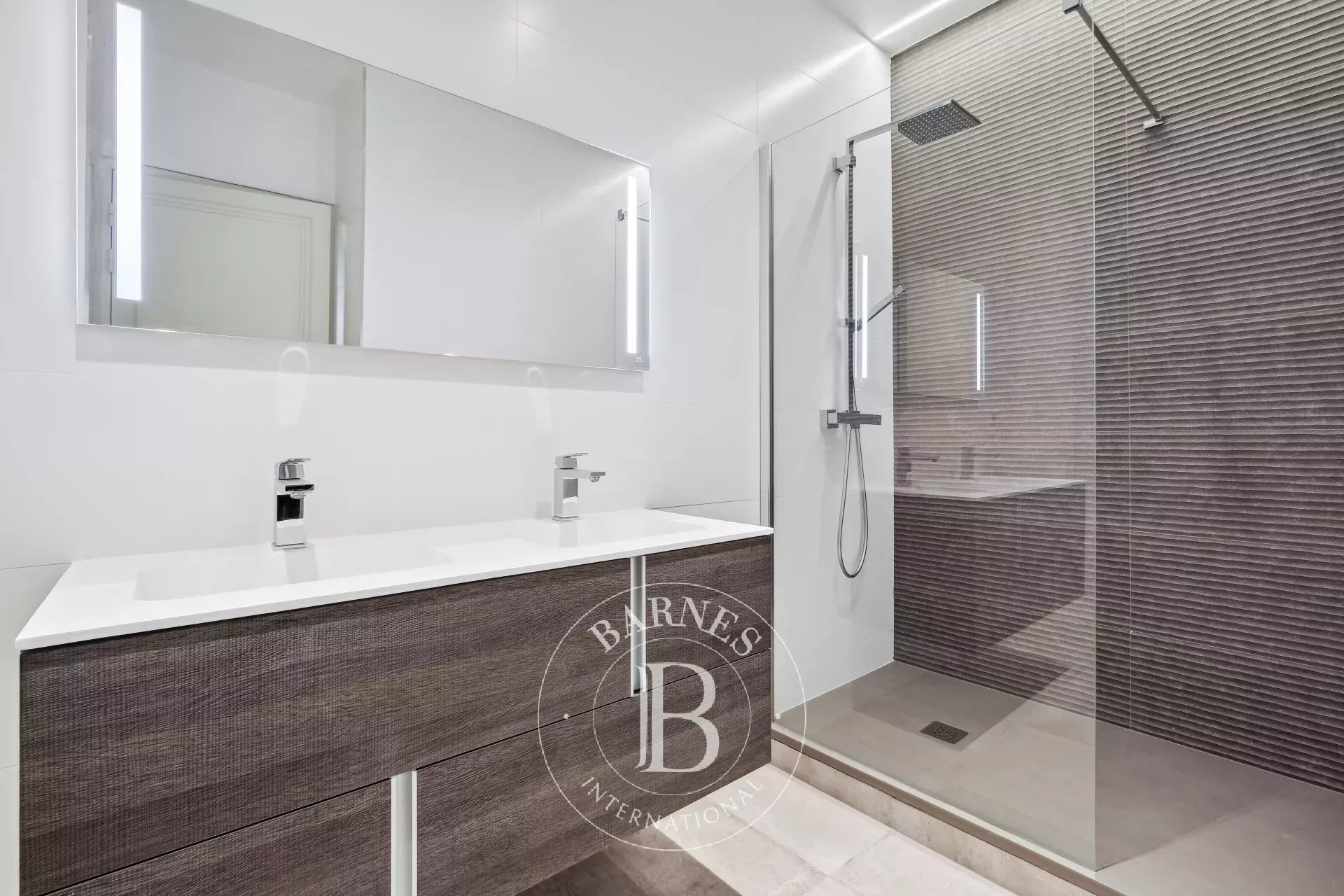 Neuilly-sur-Seine  - Piso 8 Cuartos 4 Habitaciones - picture 14