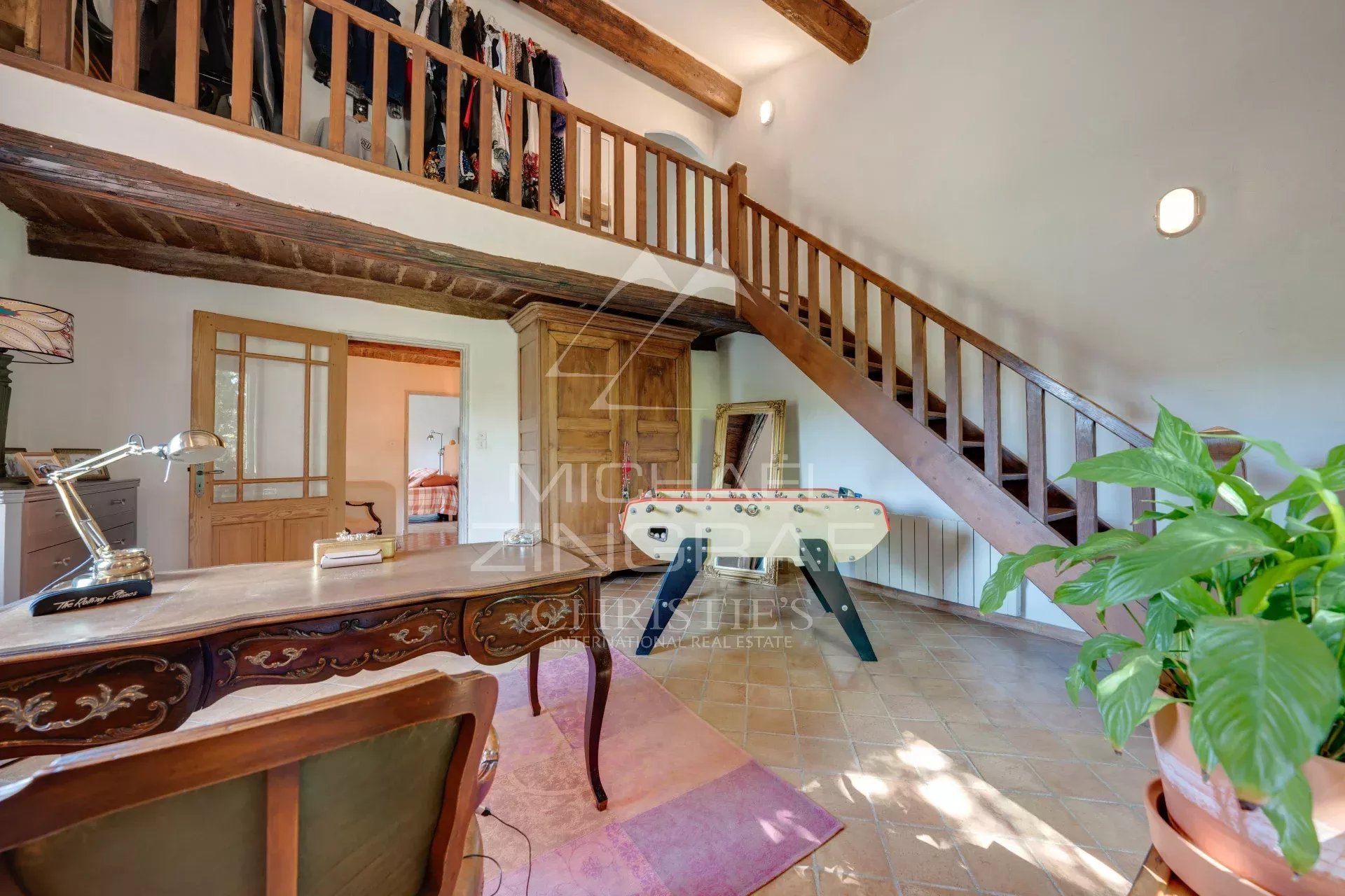 5 Bedroom Villa/Townhouse's Image 8