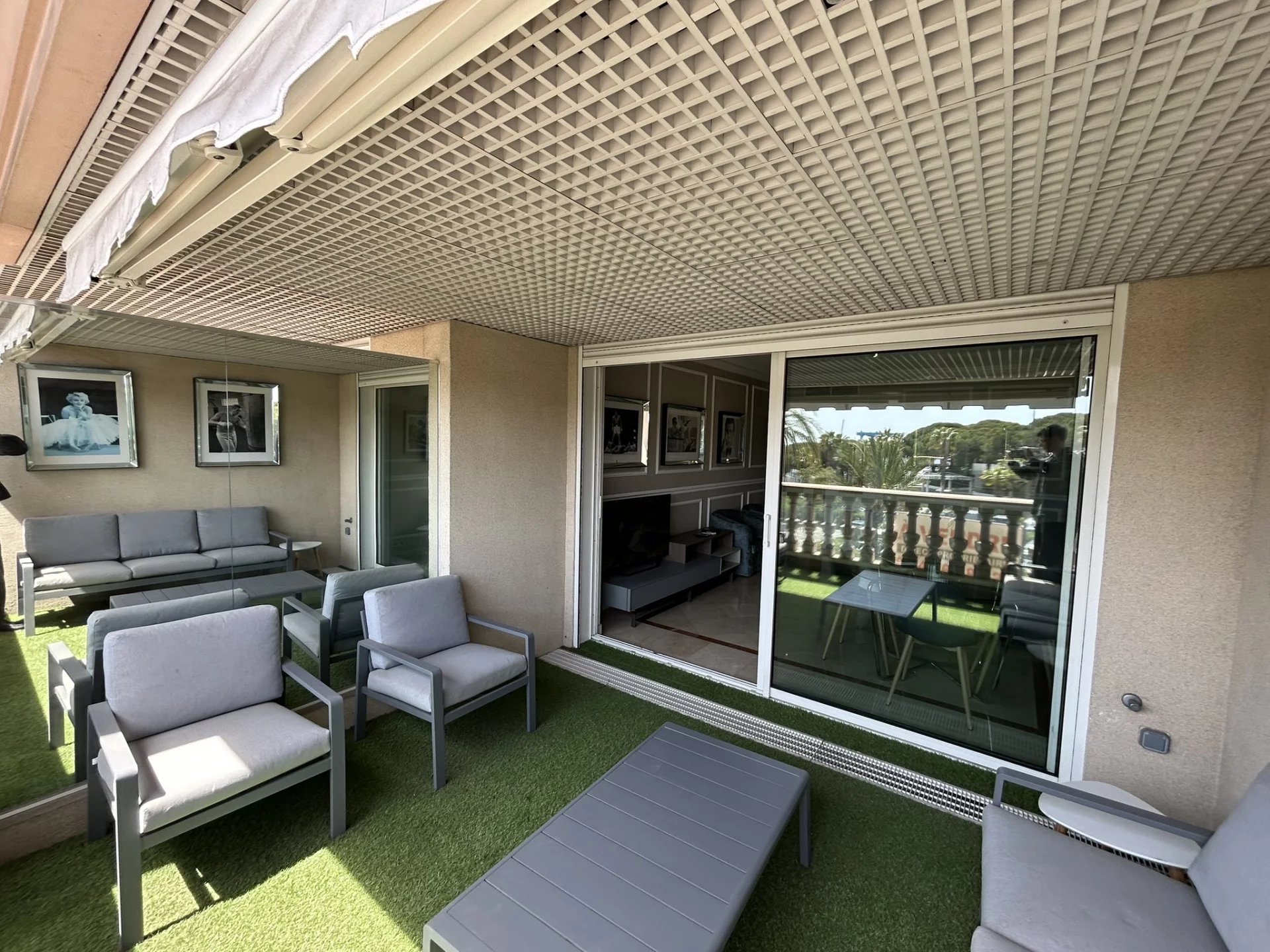 Appartement - Golf-Juan - Bord de mer - Photo 3