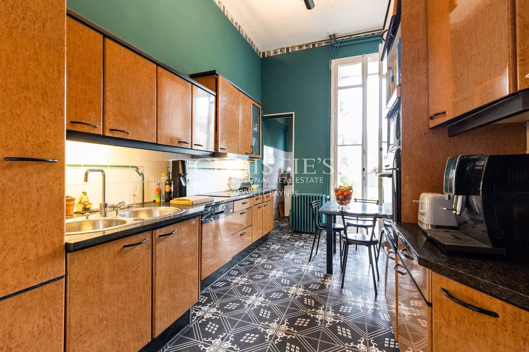 6 Bedroom Villa/Townhouse's Image 6