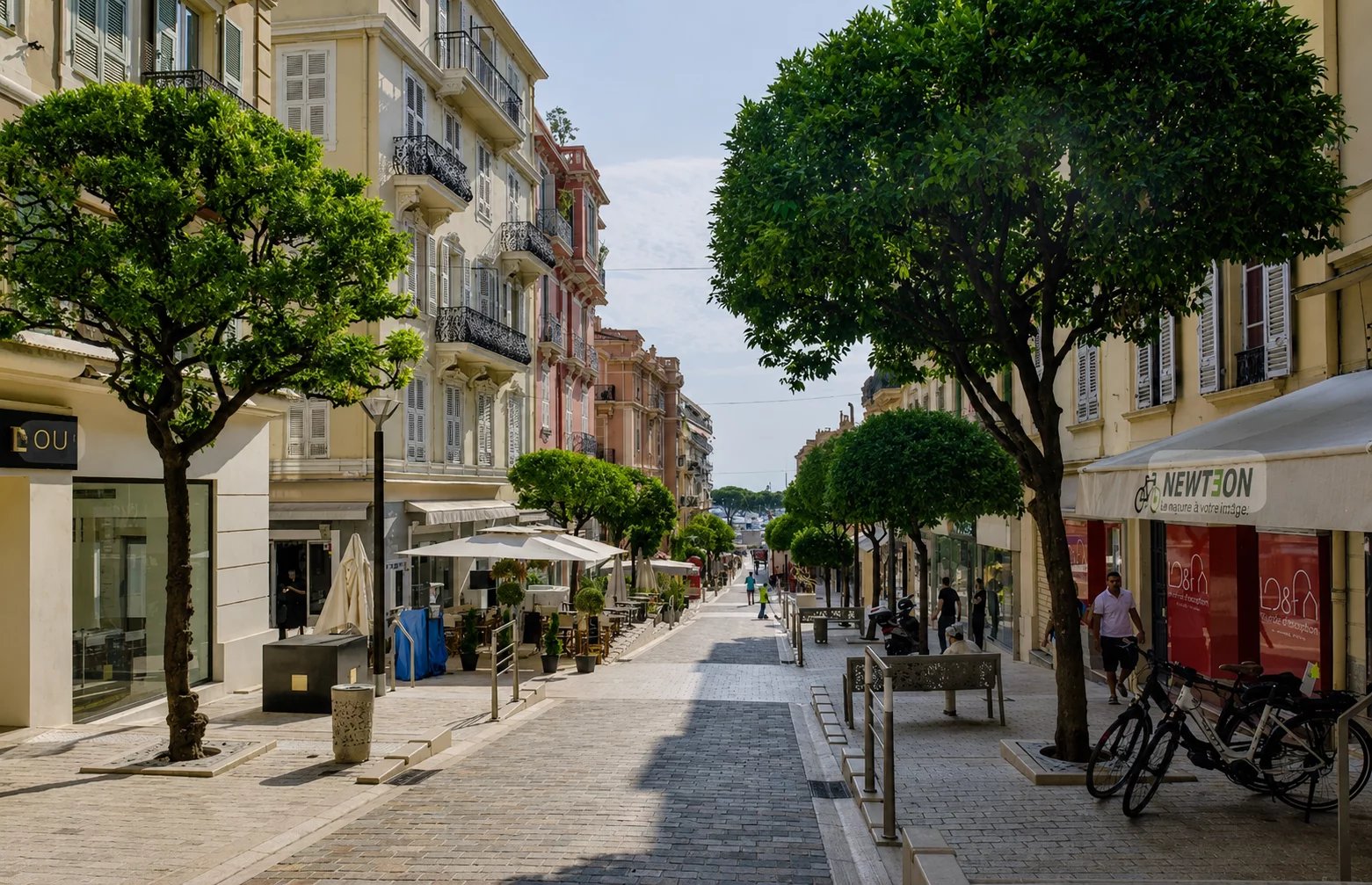 For sale: Occupied commercial premises - Exceptional location in Monaco (Condamine, Port Hercule)