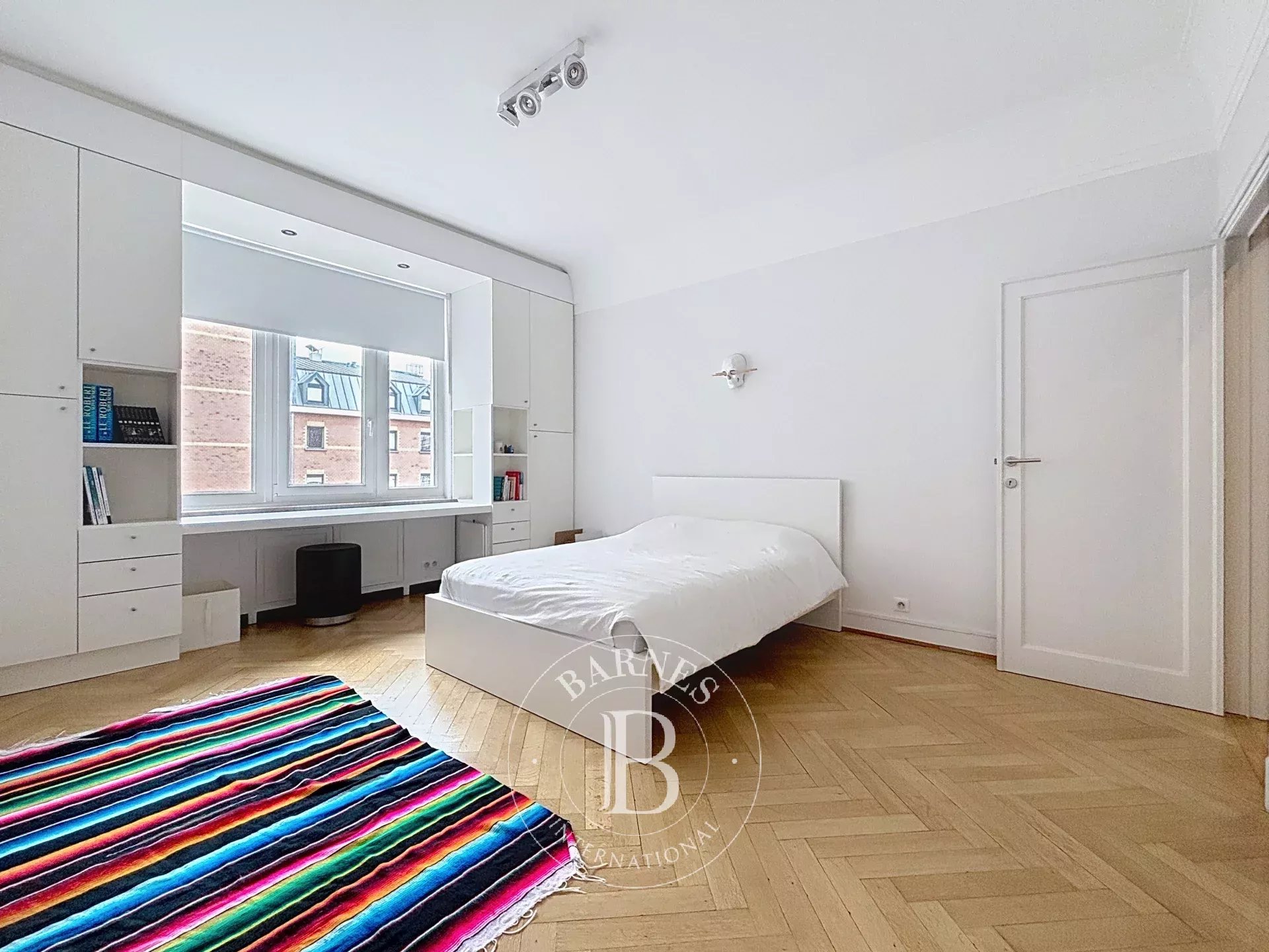 Grand appartement rénové, 4 chambres