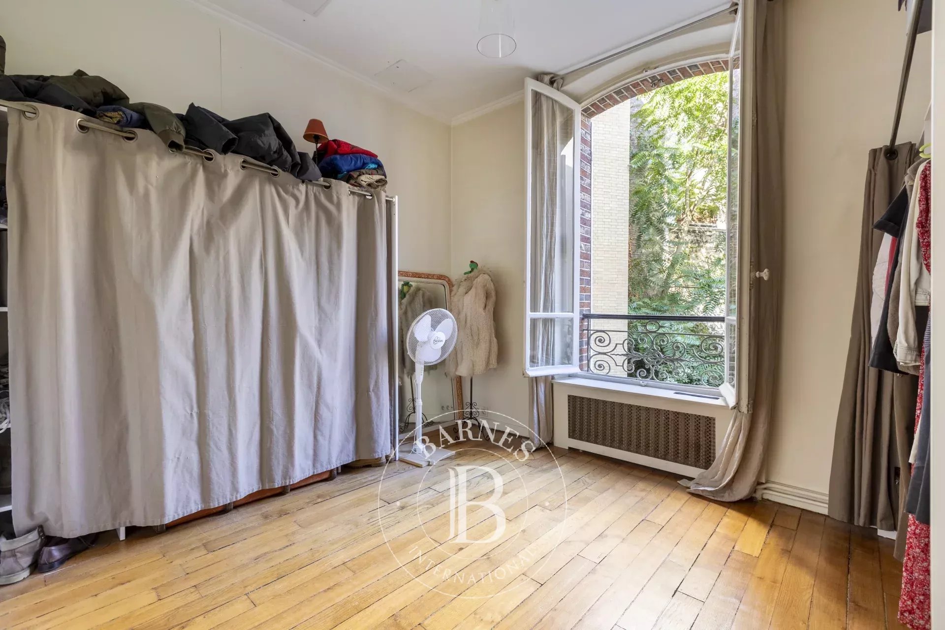 Paris  - House 6 Bedrooms - picture 13