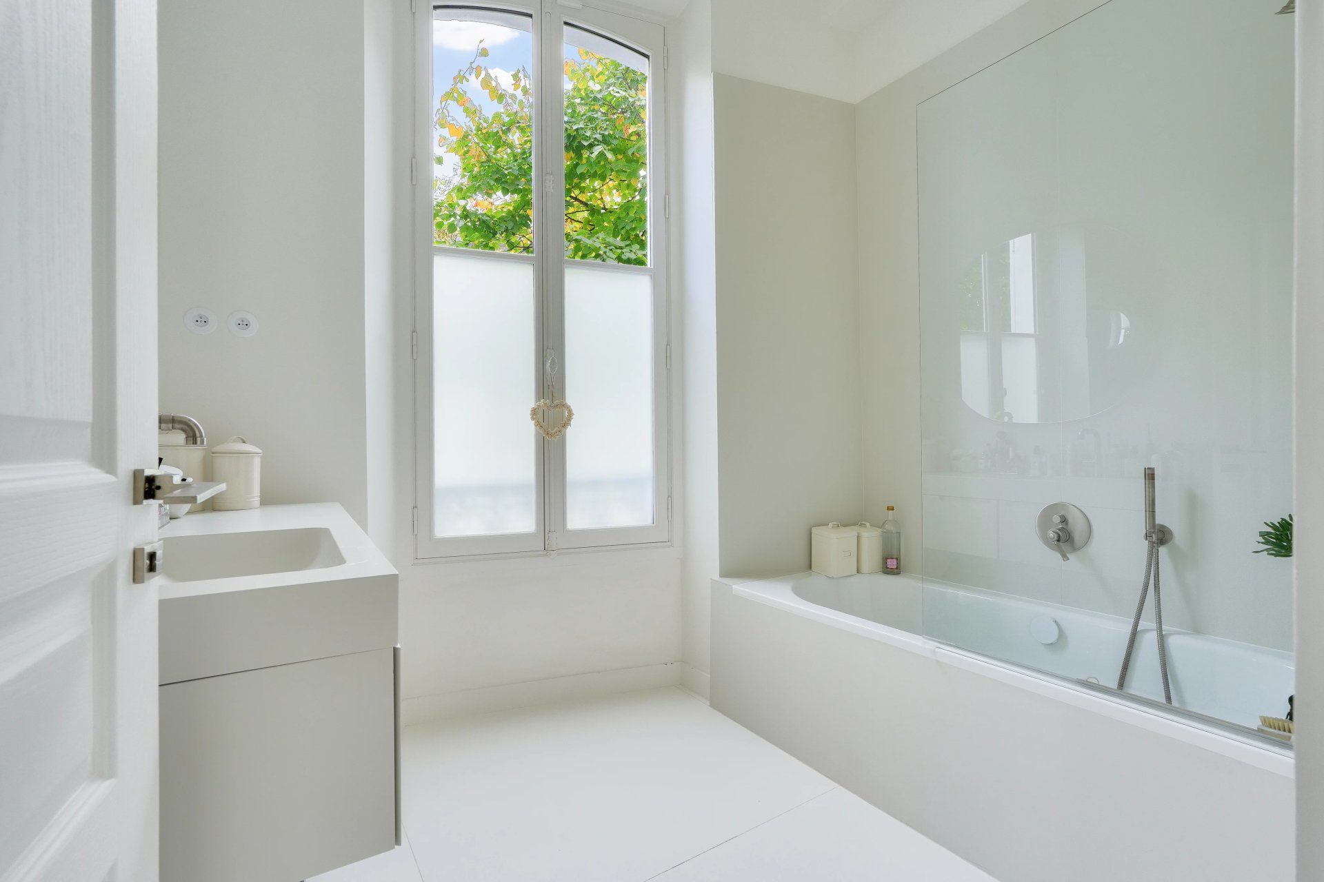 3 Bedroom Apartment/Flat's Image 8