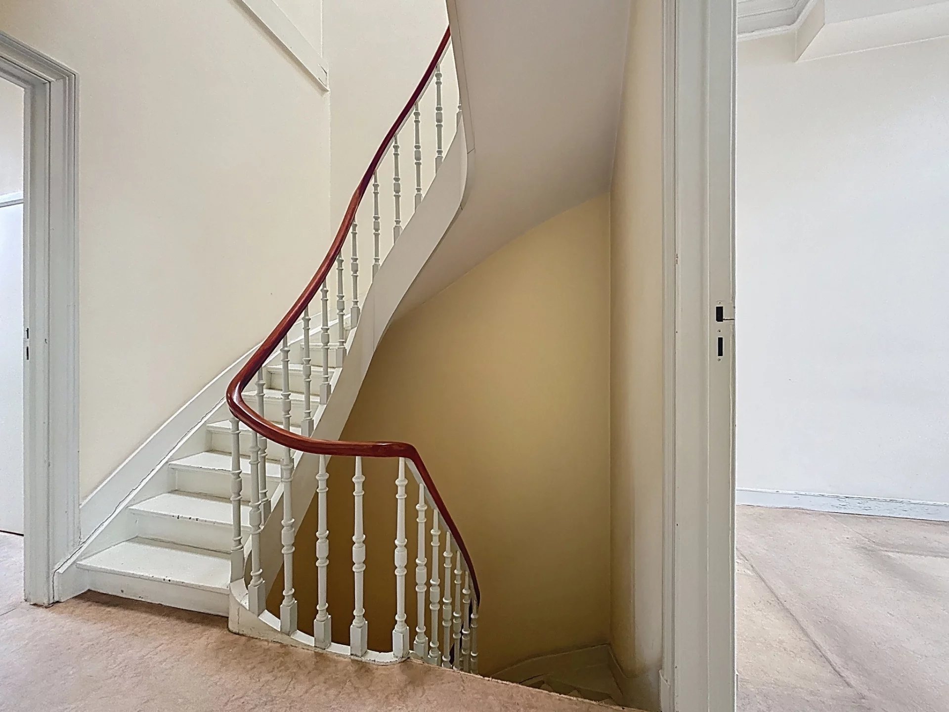 Bruxelles Quartier des Squares - Grande Maison Art Nouveau