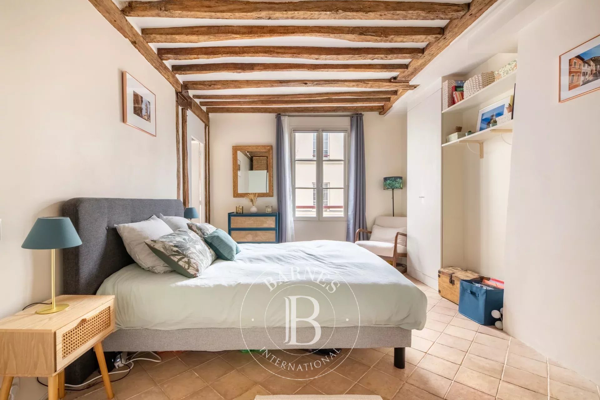 Daire Paris 3ème - picture 18