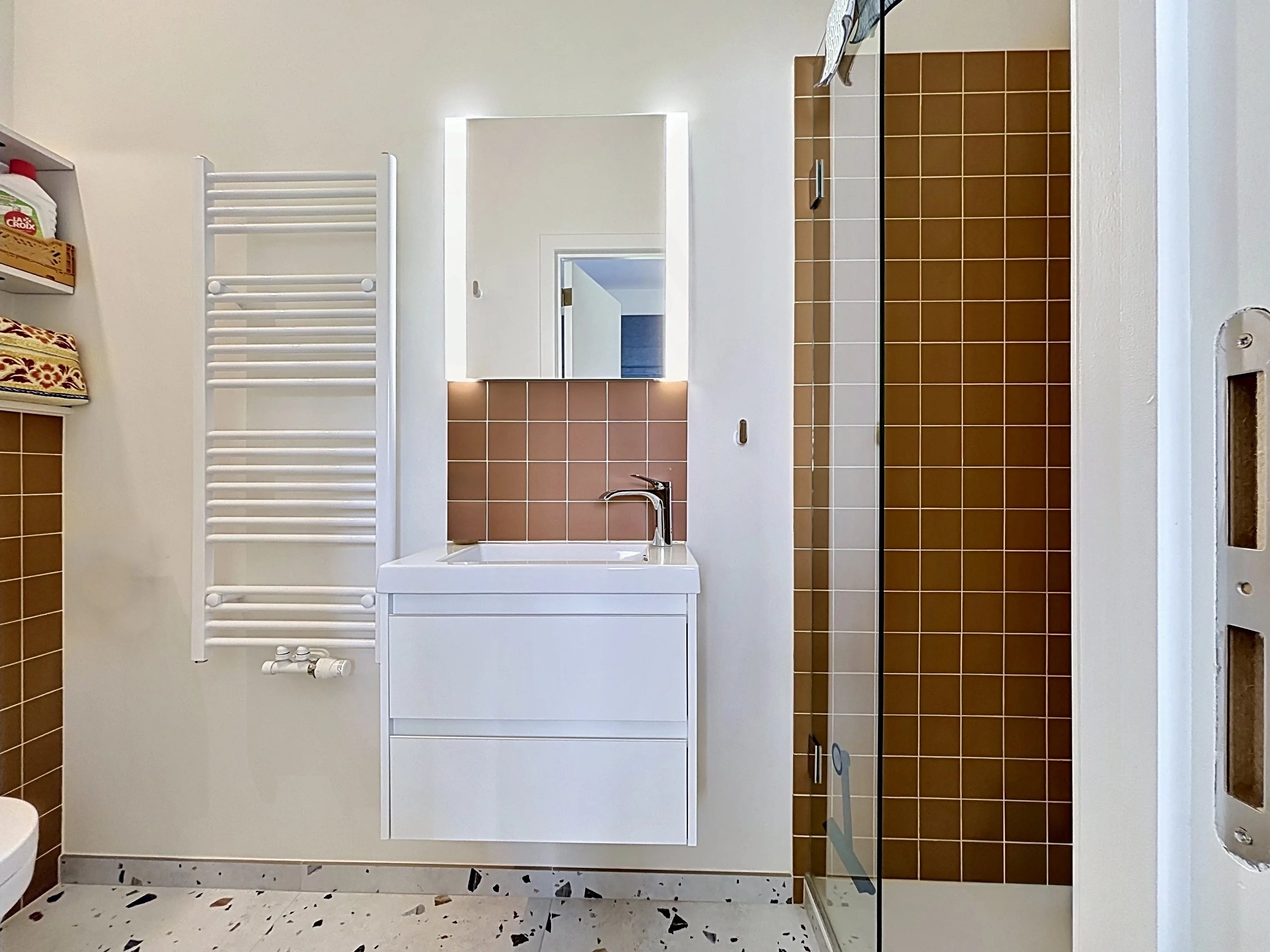 Observatory Neighborhood, a 3-facade house fully renovated on a 350m2 south-facing plot.