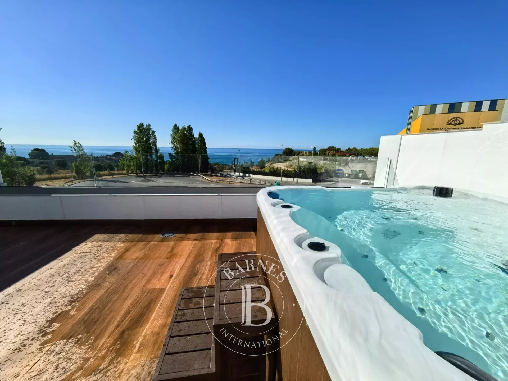 Ev Montgat - picture 16