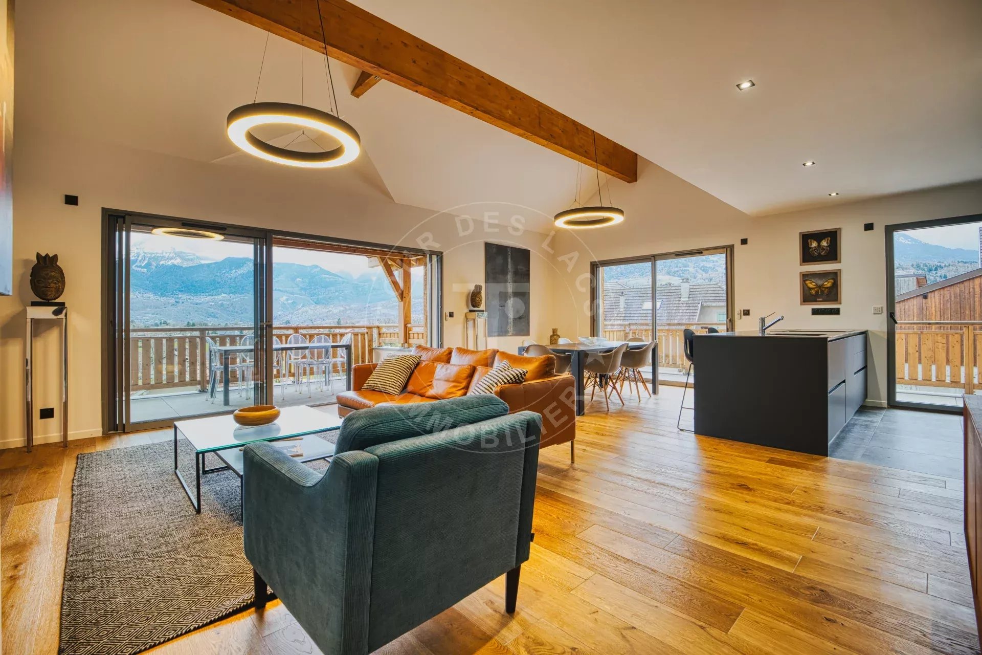 Agence immobilière de 