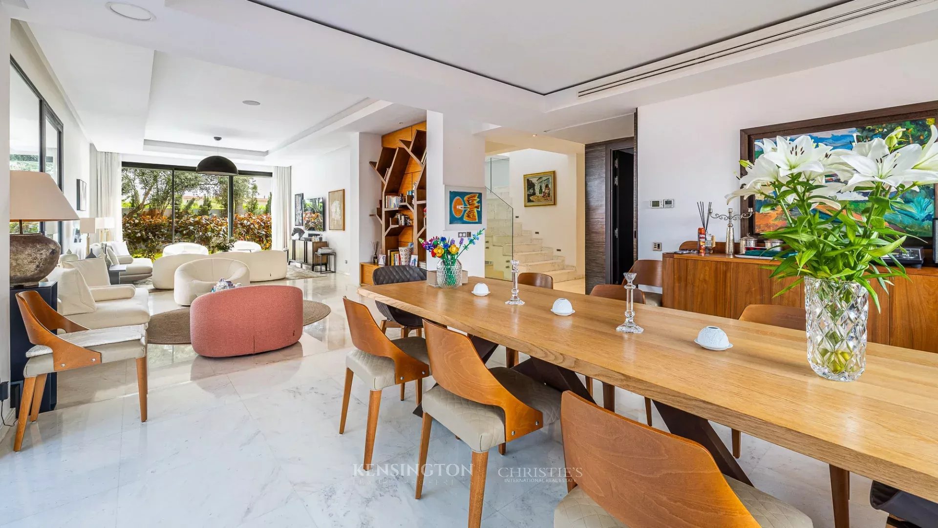 4 Bedroom Villa/Townhouse's Image 11