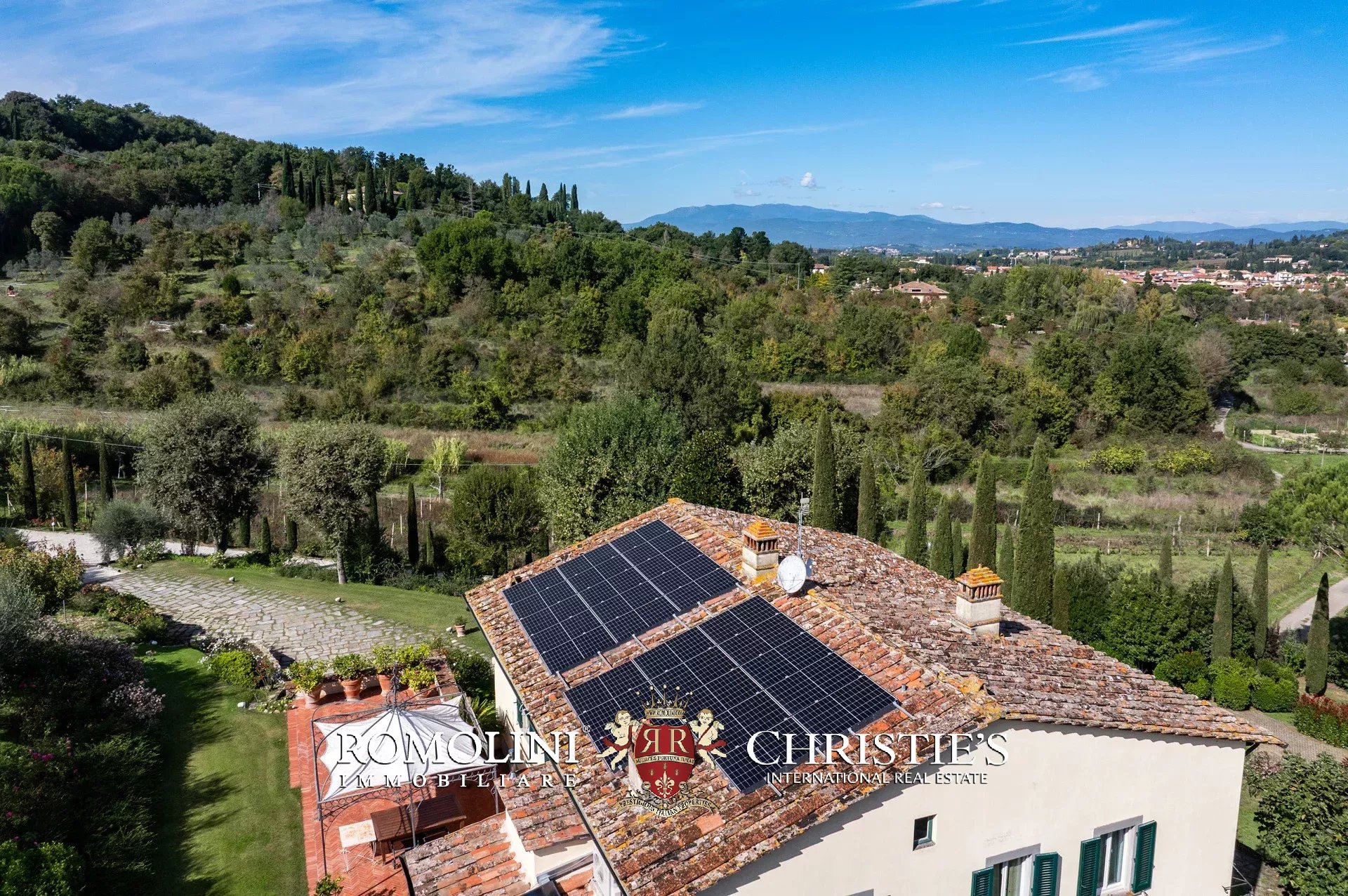 4 Bedroom Villa/Townhouse's Image 21