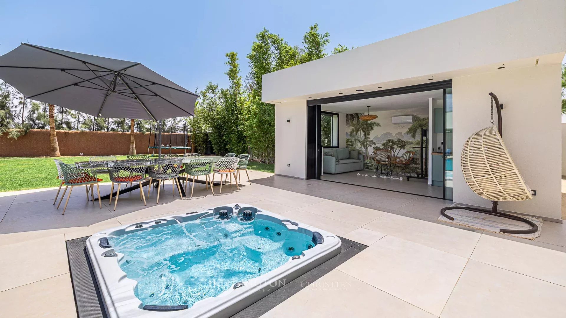 8 Bedroom Villa/Townhouse's Image 17
