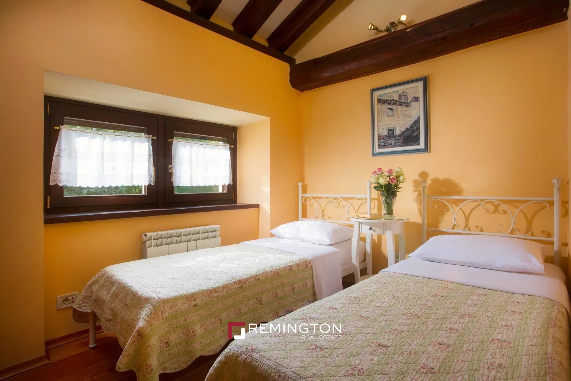 2 Bedroom Villa/Townhouse's Image 3