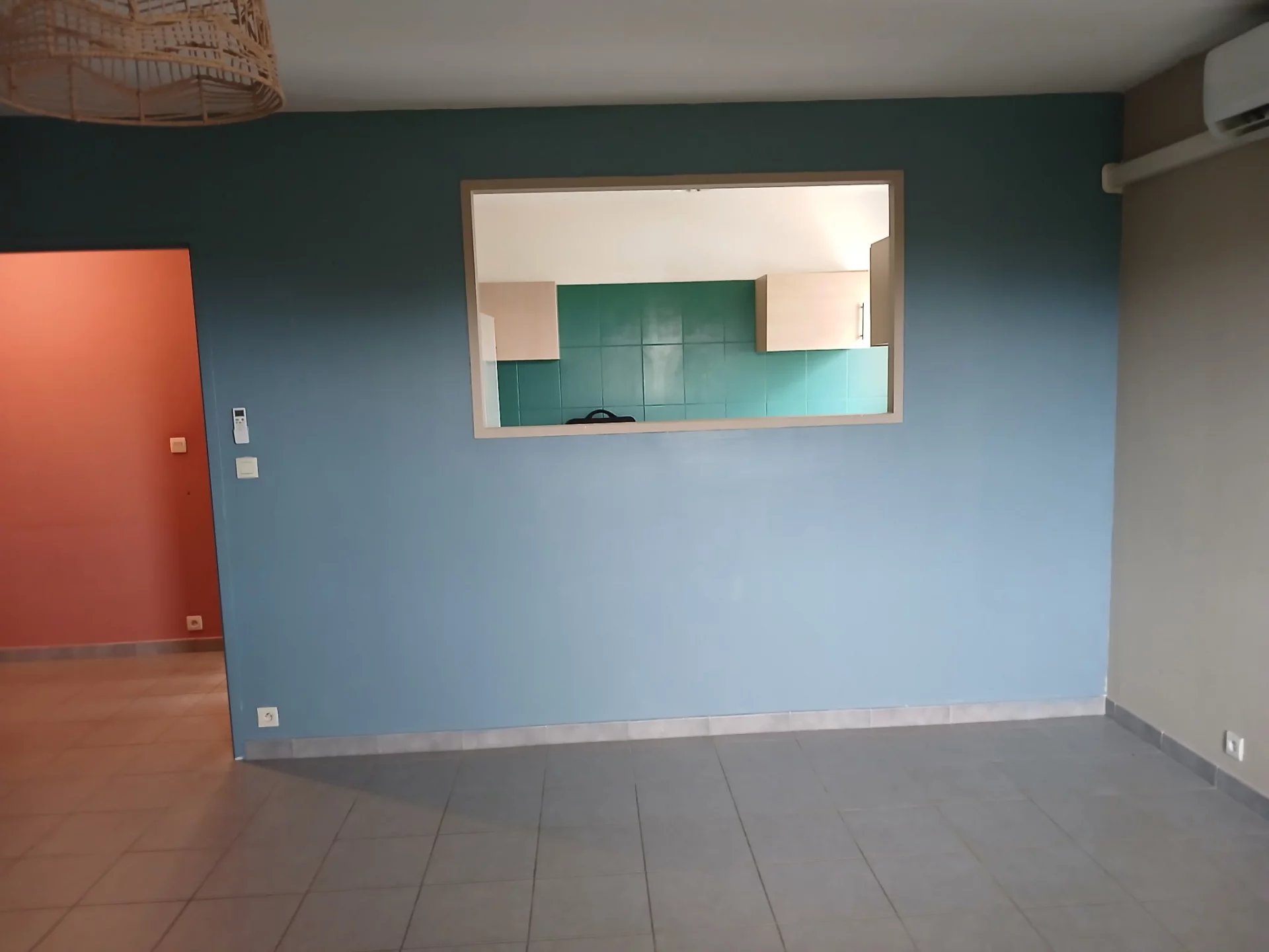 Appartement dans une résidence avec piscine - Photo 3