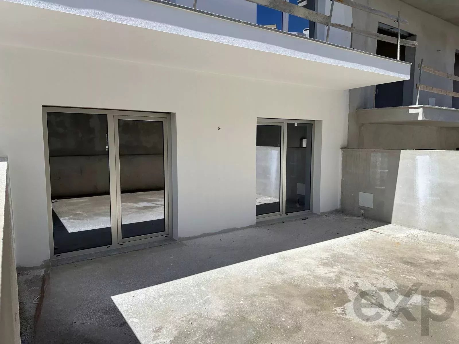 T2 with two terraces of 48 m² and 10 m², laundry, CE: A+, just 900 meters from Ericeira town center and the beach. 85948547 image 17