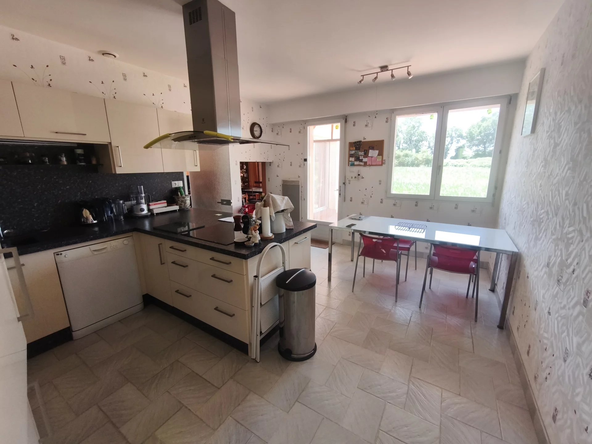 House in Nesmy - Image 4