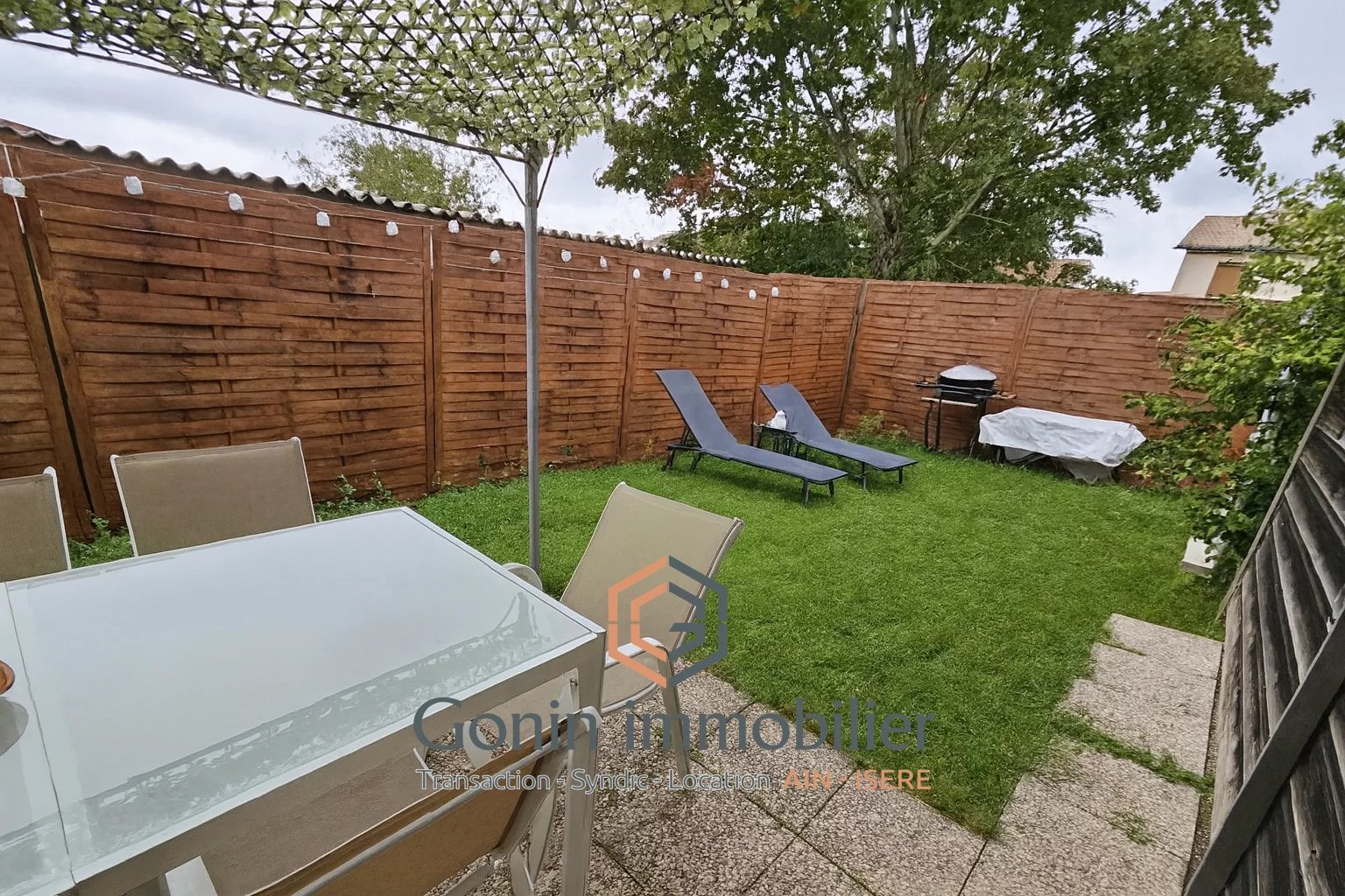 Agence immobilière de 