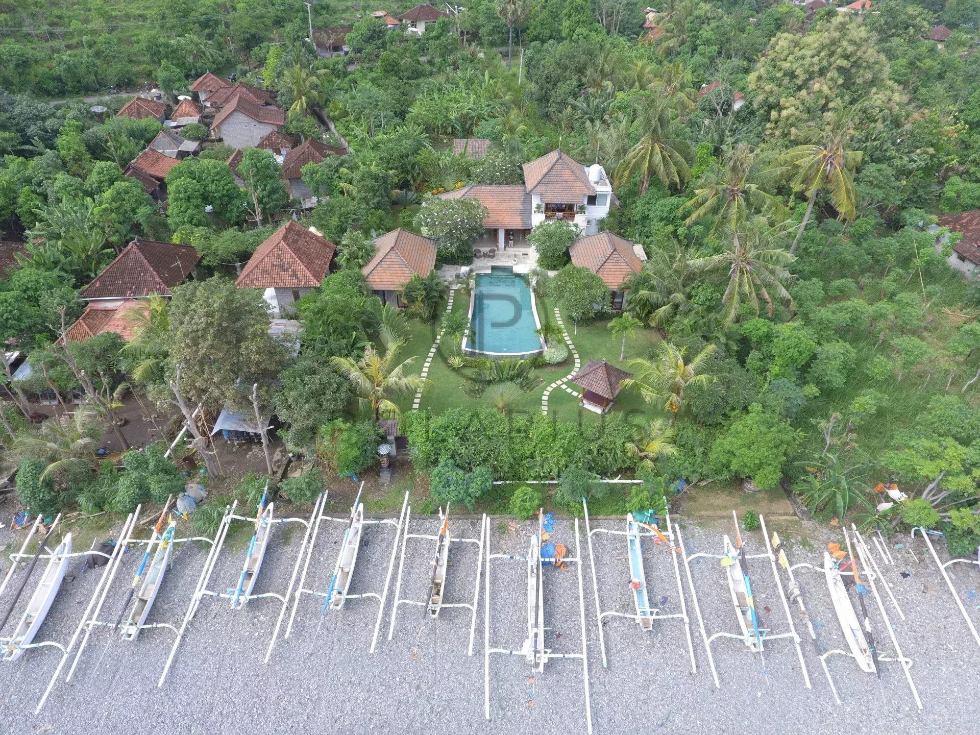 Villa de luxe (Freehold) en bord de mer – Bunutan, Amed, Bali oriental