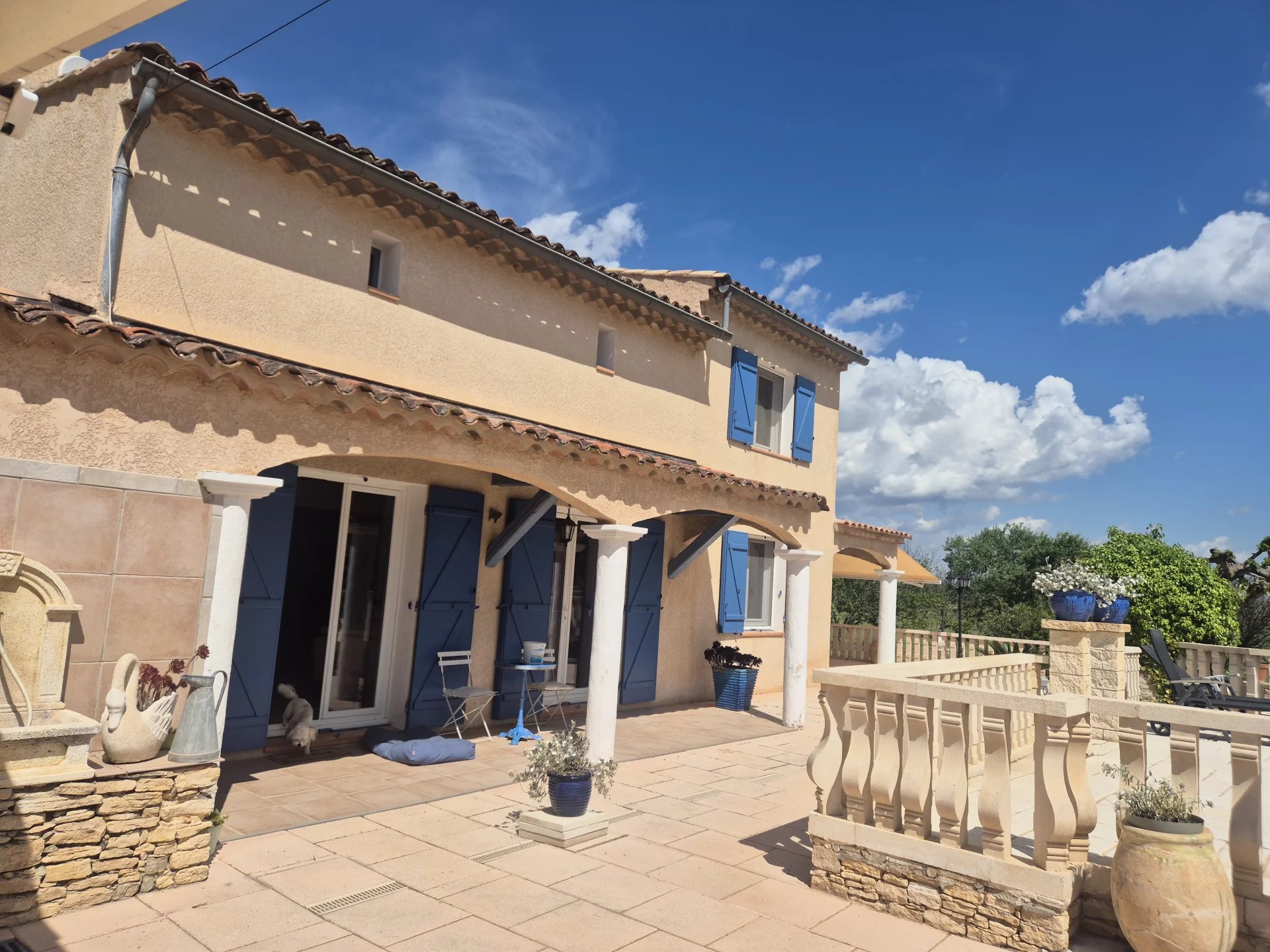 Superb countryside property on approx 3ha with pool