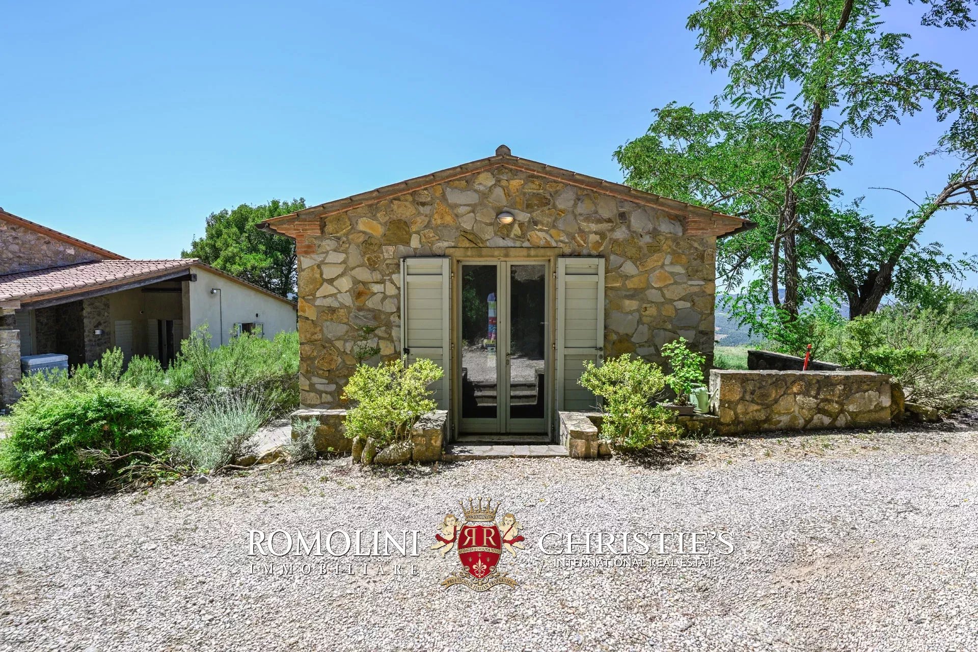 6 Bedroom Vineyard's Image 25
