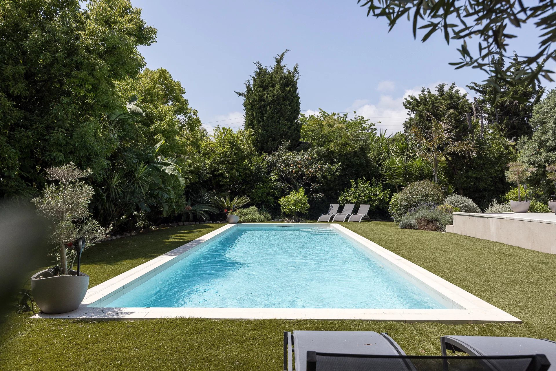 Proche Cannes - Juan-les-Pins - Villa moderne à pied de la plage