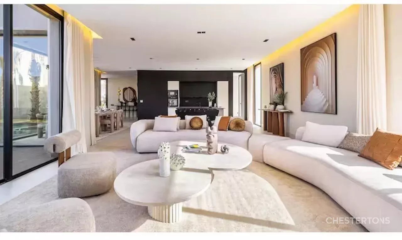  Image of Villa - 5 Bedrooms for Sale in Marrakech-Ménara-Marrakech-Morocco, Image 6