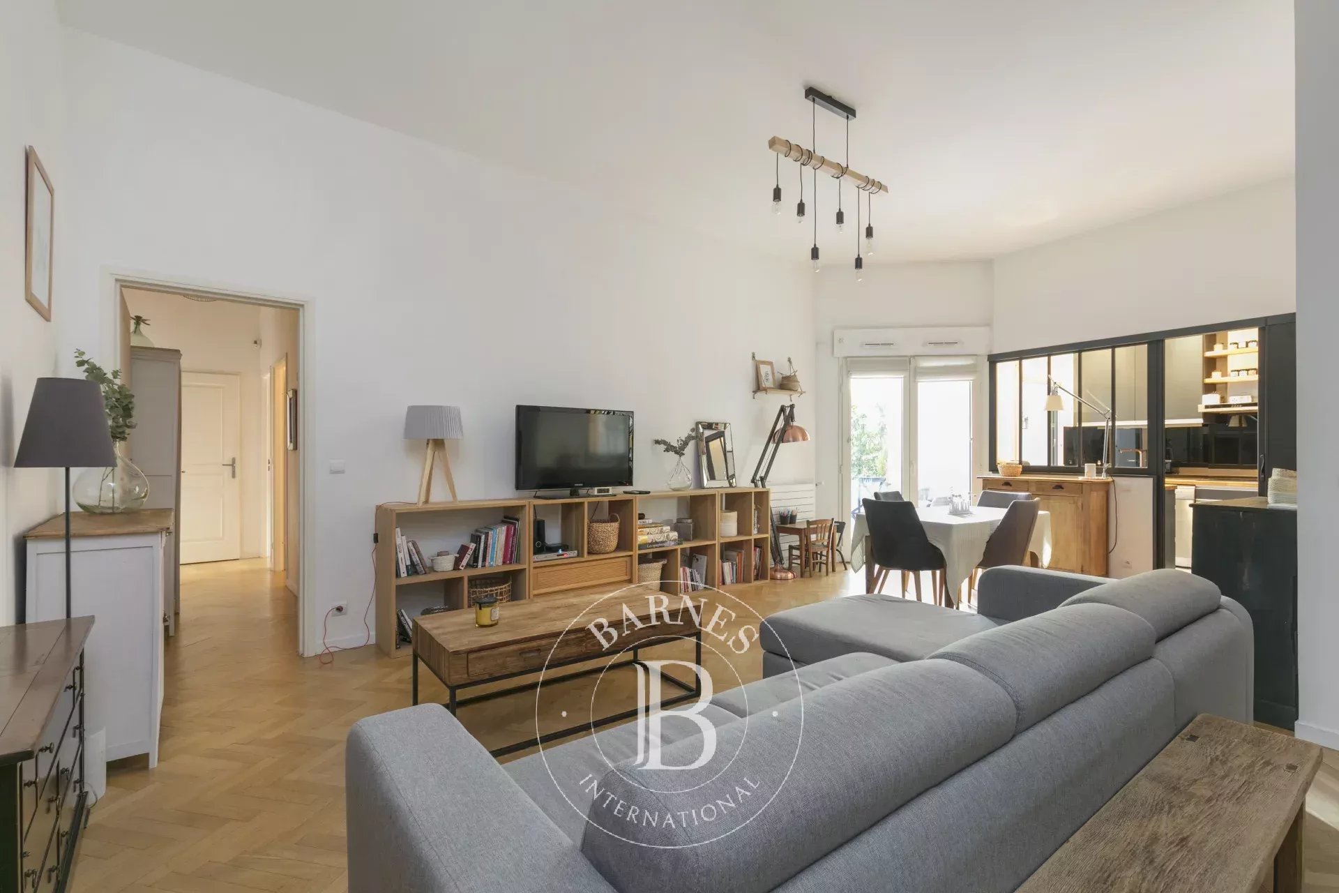 Daire Levallois-Perret