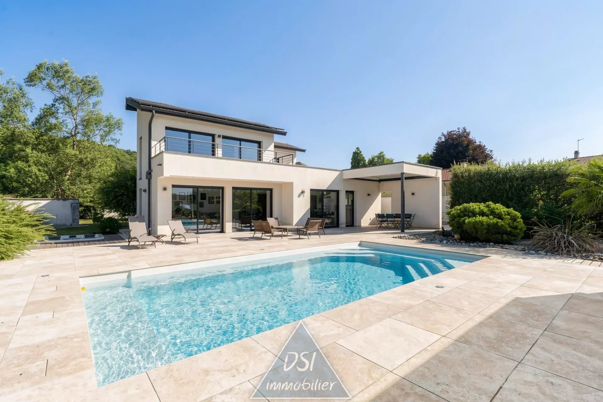 Agence immobilière de 