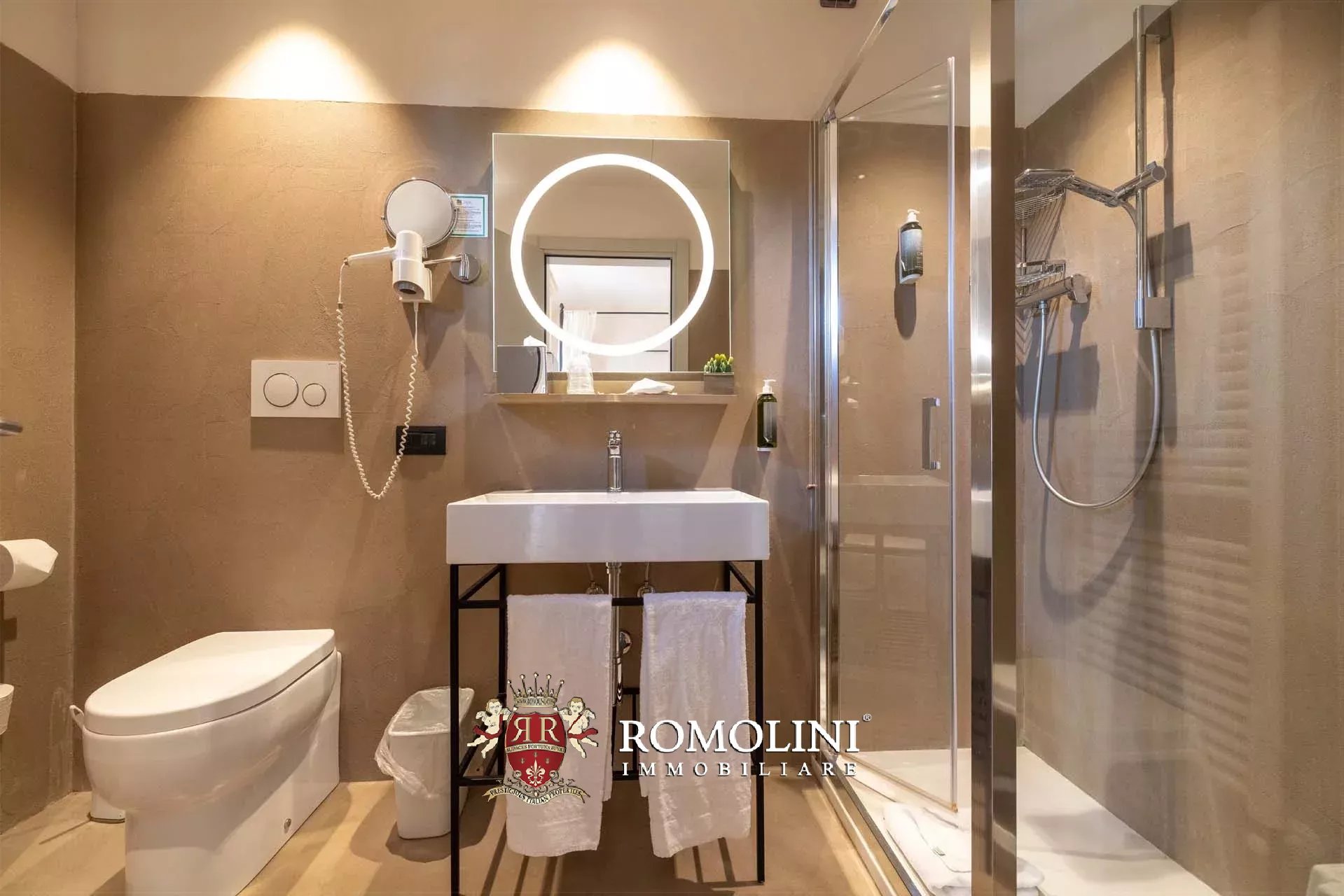 63 Bedroom Villa/Townhouse's Image 53