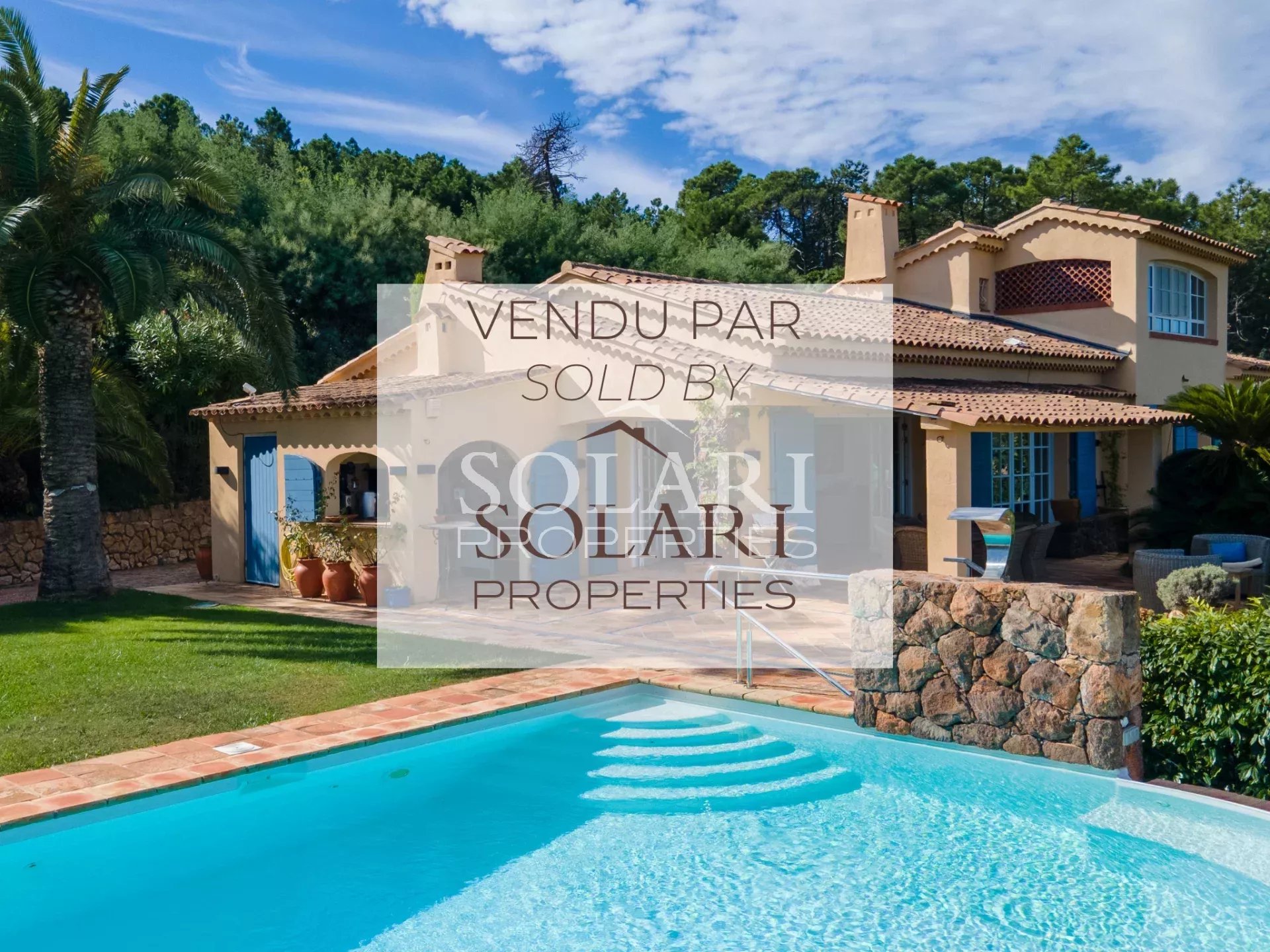 SOLD - Property overlooking the Cannes Bay