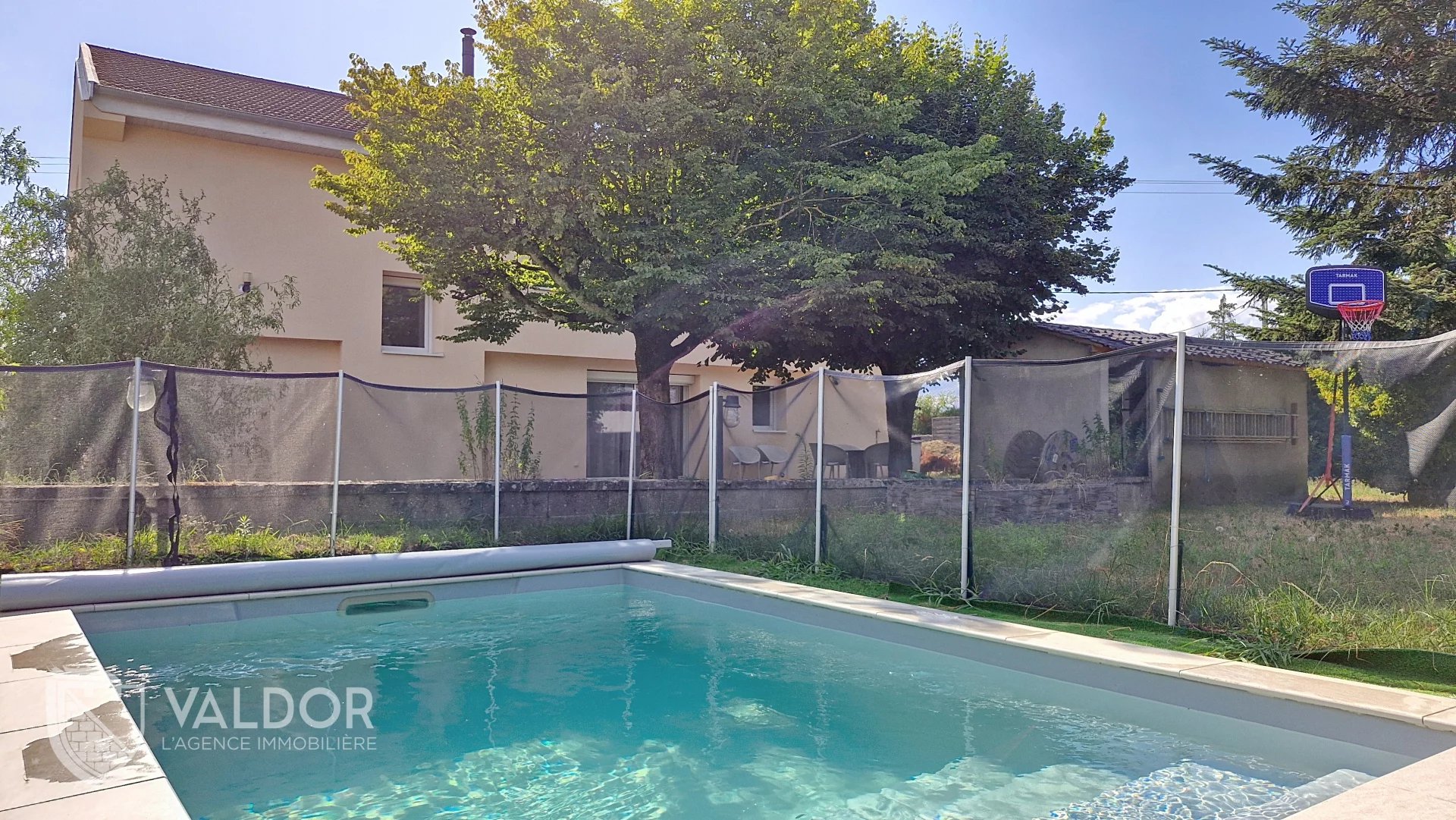 Maison 151 m², 993 m² de terrain, calme