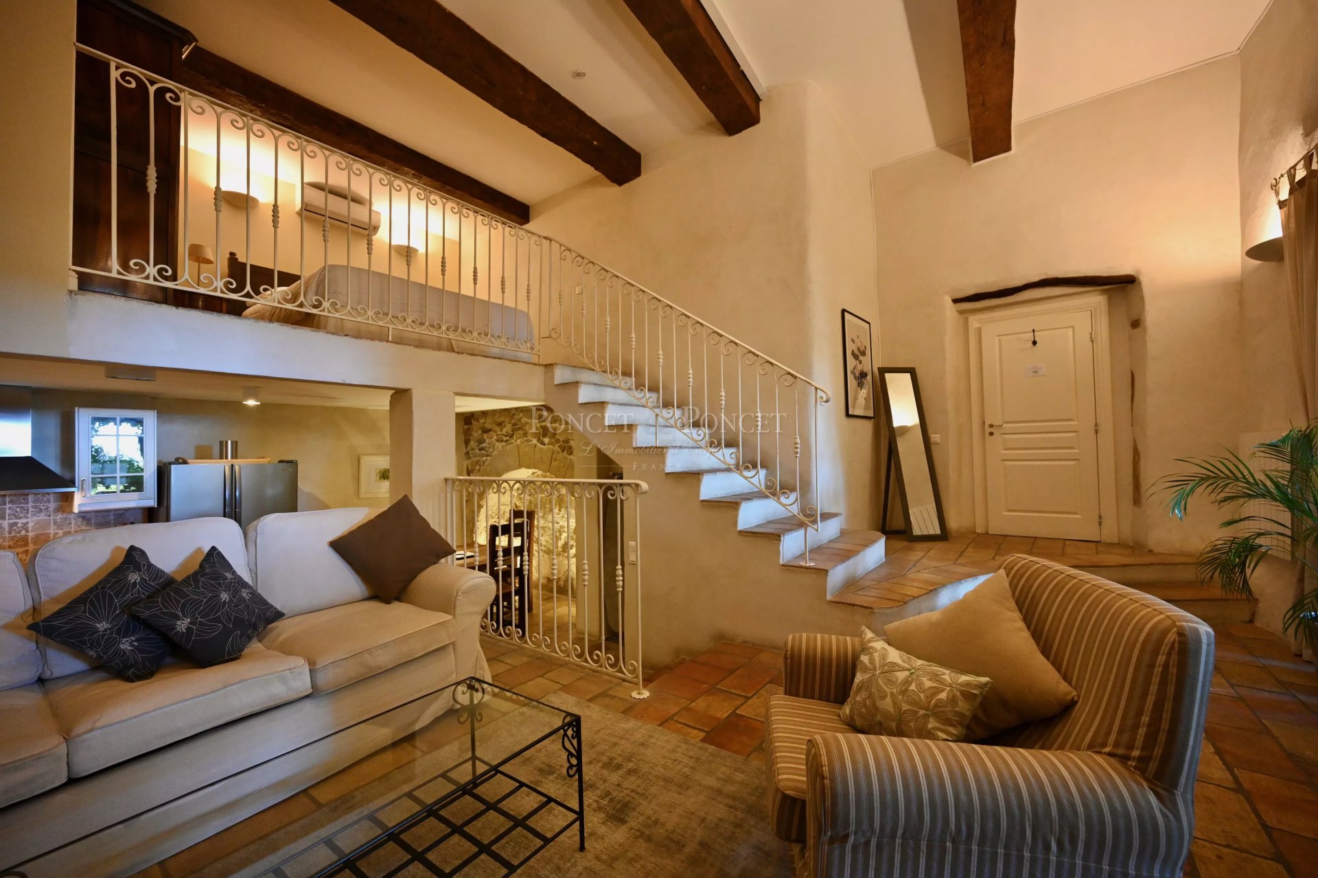 10 Bedroom Villa/Townhouse's Image 12
