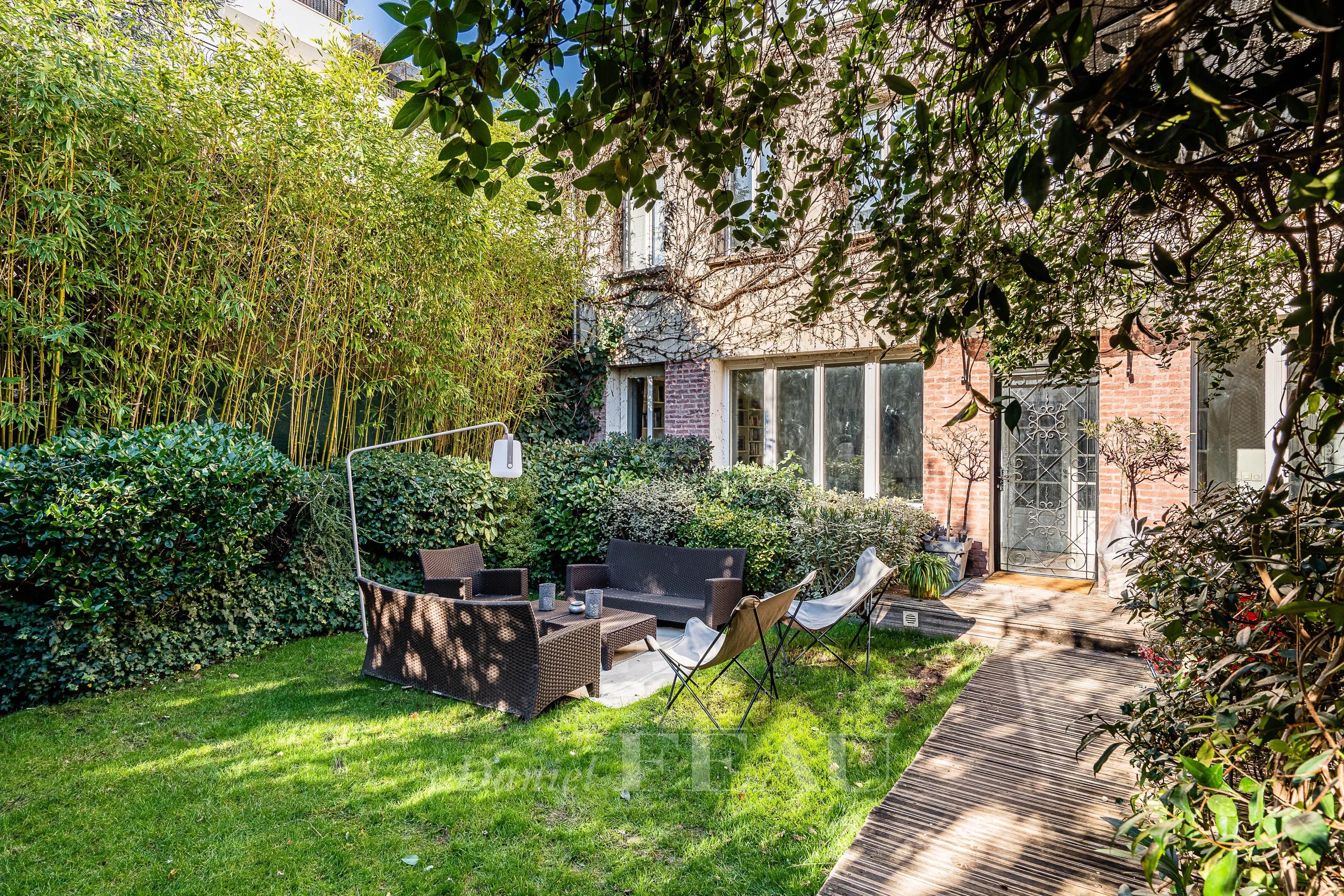 Neuilly - Saussaye - Voie Privée - Maison avec Jardin et Quatre chambres