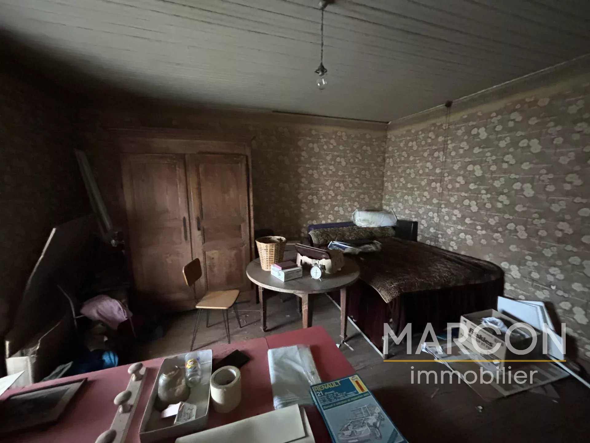 SALE HOUSE AREA CHAMBON-SUR-VOUEIZE