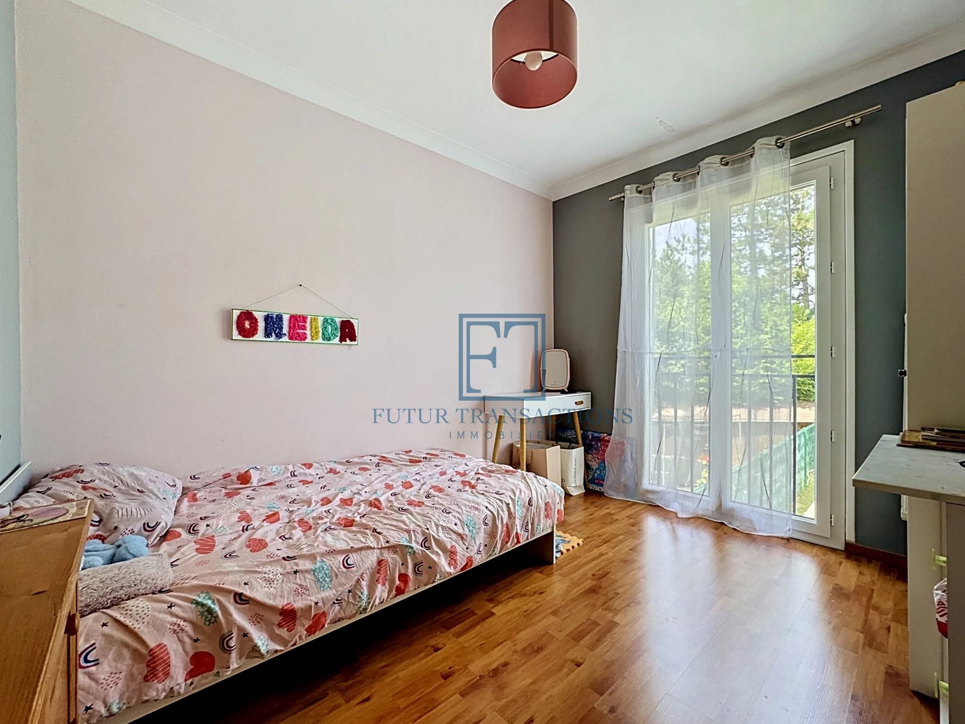 Maison familiale 5 chambres à Élancourt