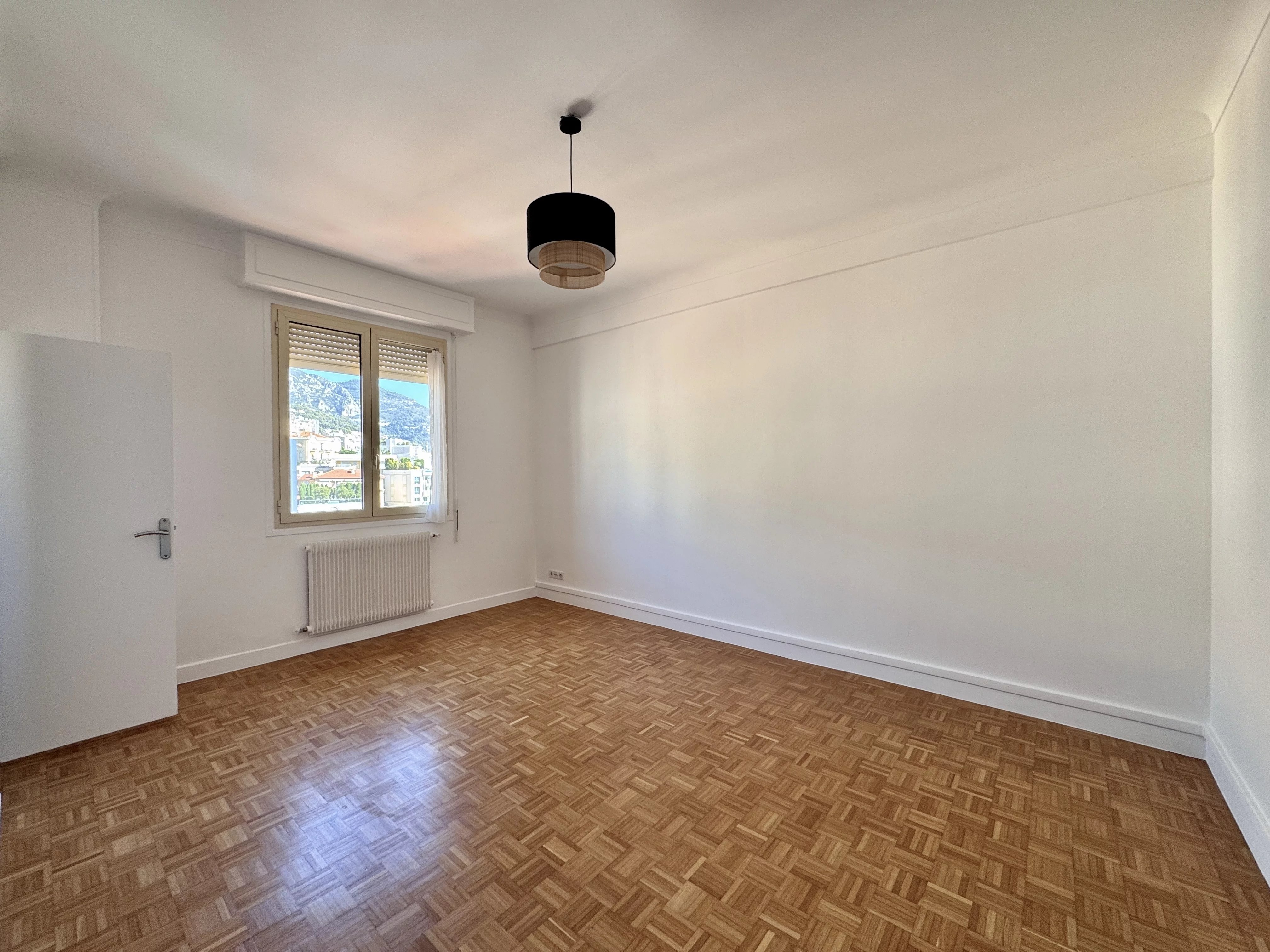 Franzido Palace - 4-Room Appartment for Rent