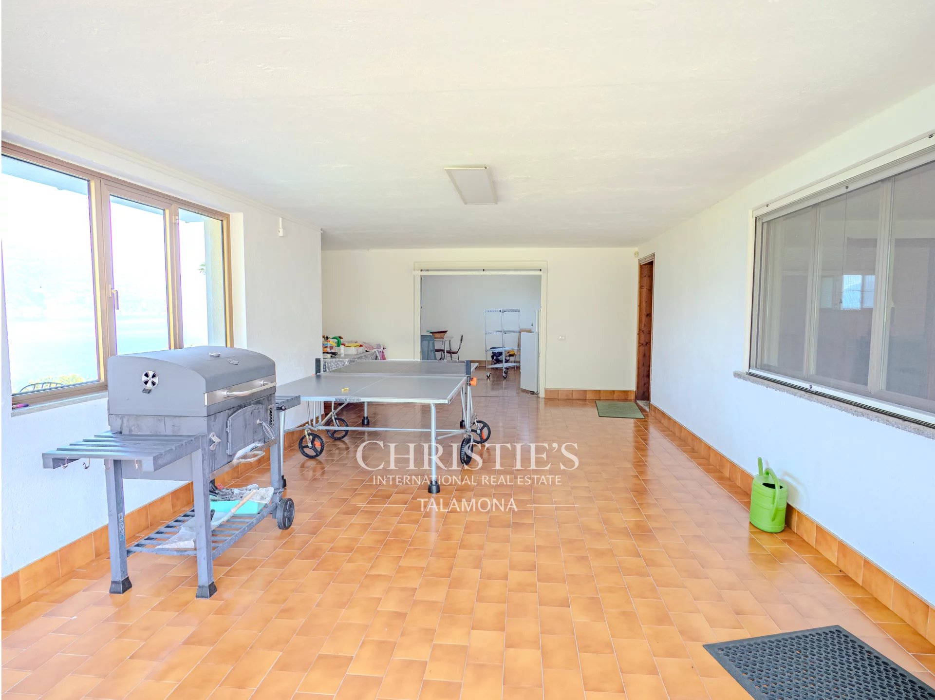 3 Bedroom Villa/Townhouse's Image 43