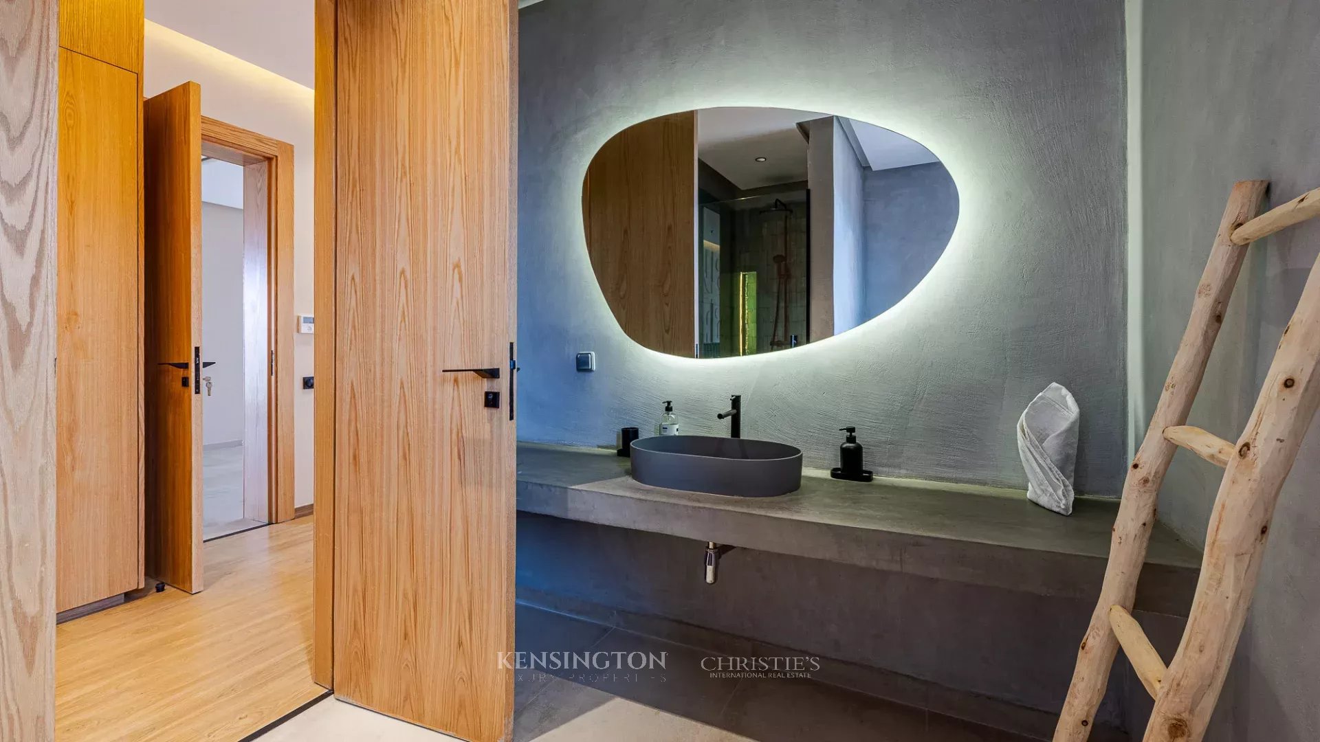 4 Bedroom Villa/Townhouse's Image 26