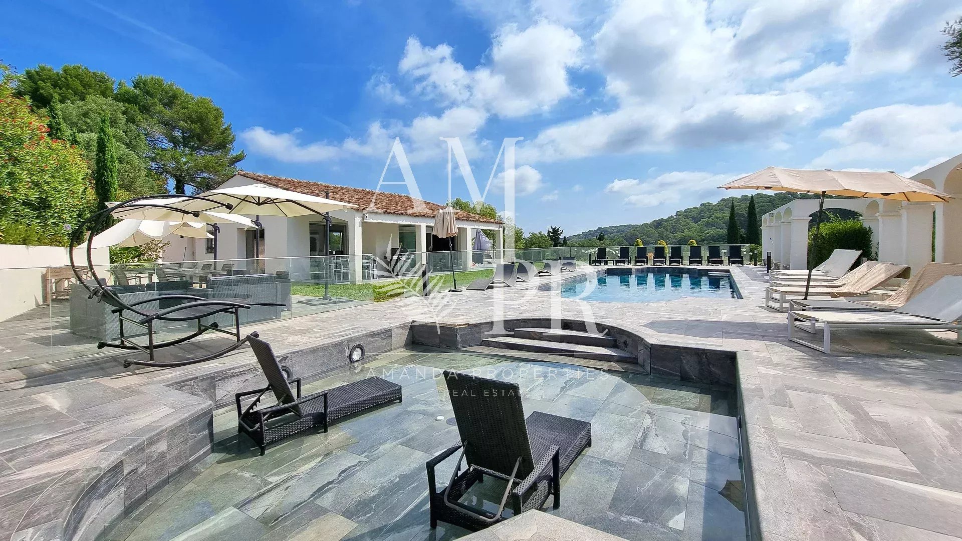 DOMAINE PRIVÉ FERMÉ : VUE DÉGAGÉE ET GRAND TERRAIN À LOUER - Photo 5