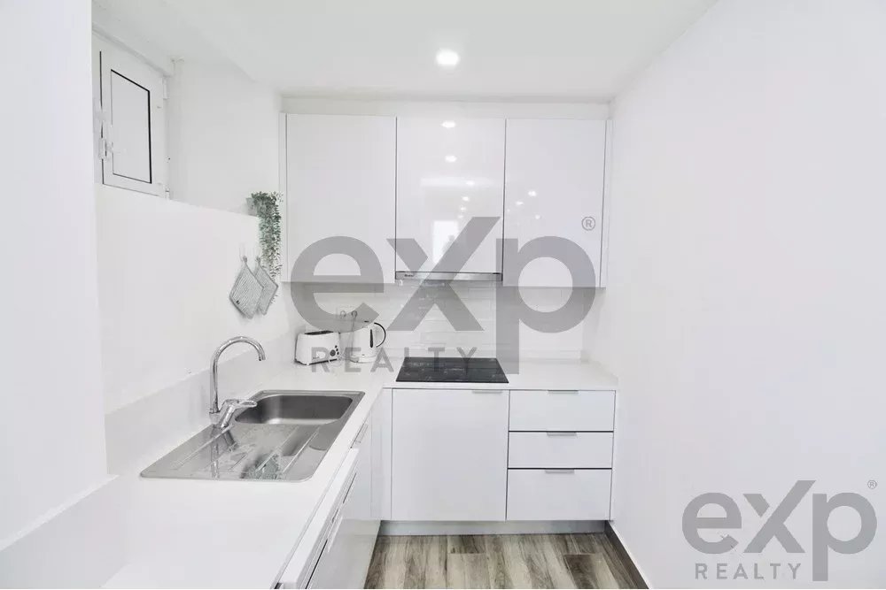 "Elegant Coastal Villa in Fuseta: Your Dream Home" 85949001 image 33