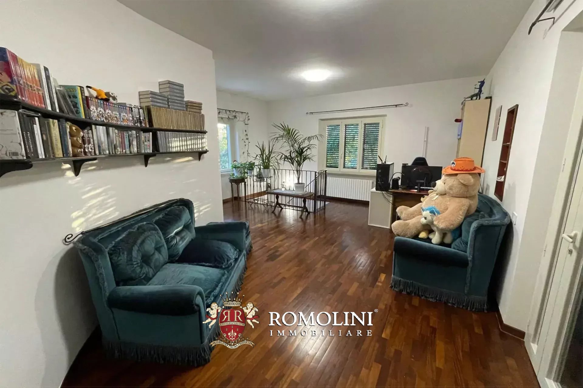 7 Bedroom Villa/Townhouse's Image 25