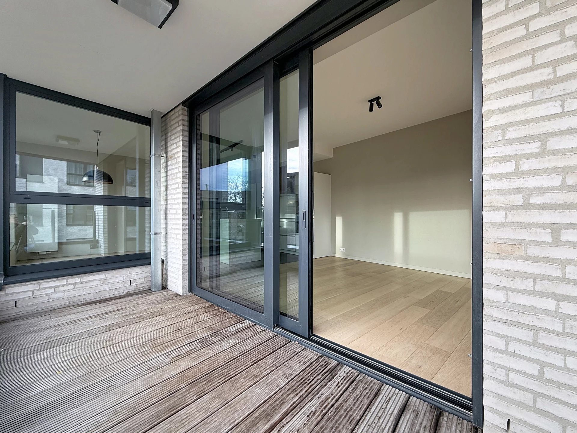 Magnificent 3-bedroom apartment with terrace