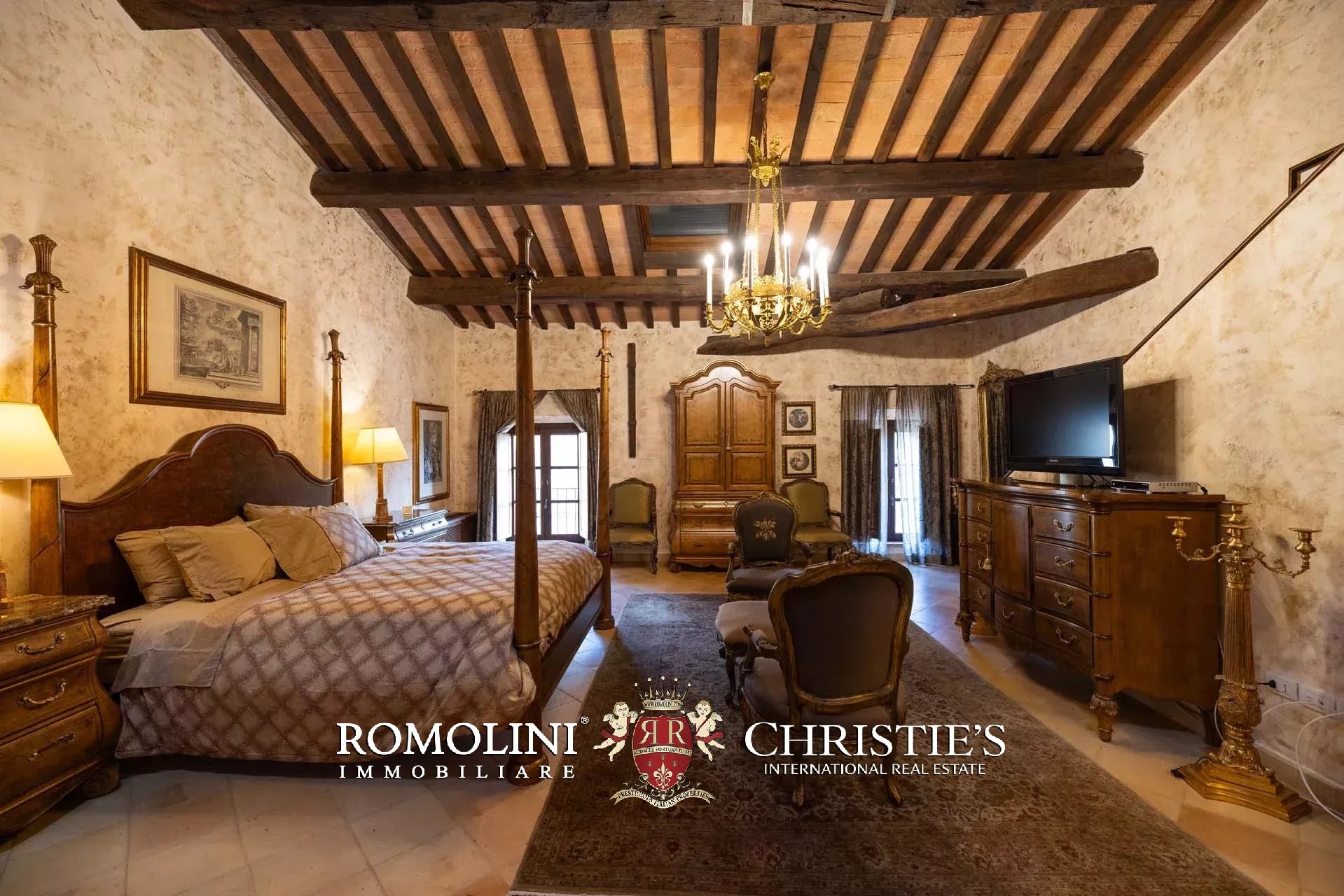 37 Bedroom Villa/Townhouse's Image 192