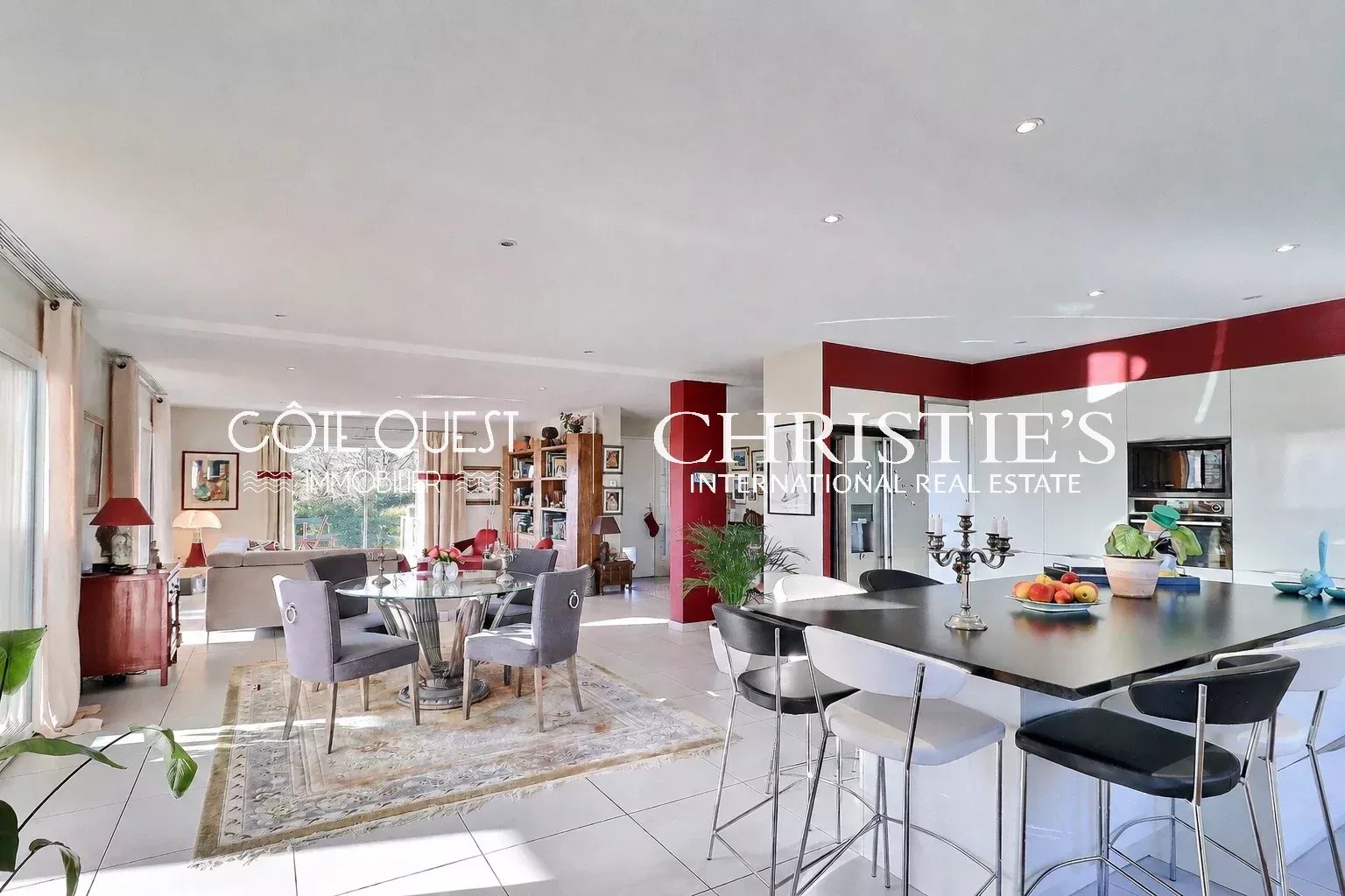 4 Bedroom Villa/Townhouse's Image 5